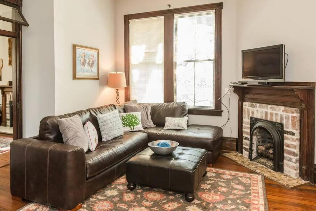 Big Blue House - Both Units - Near Forsyth Park Holiday home *