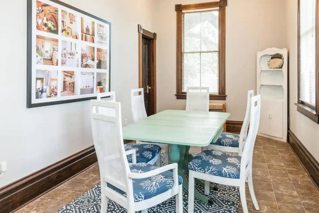 Big Blue House - Both Units - Near Forsyth Park Savannah