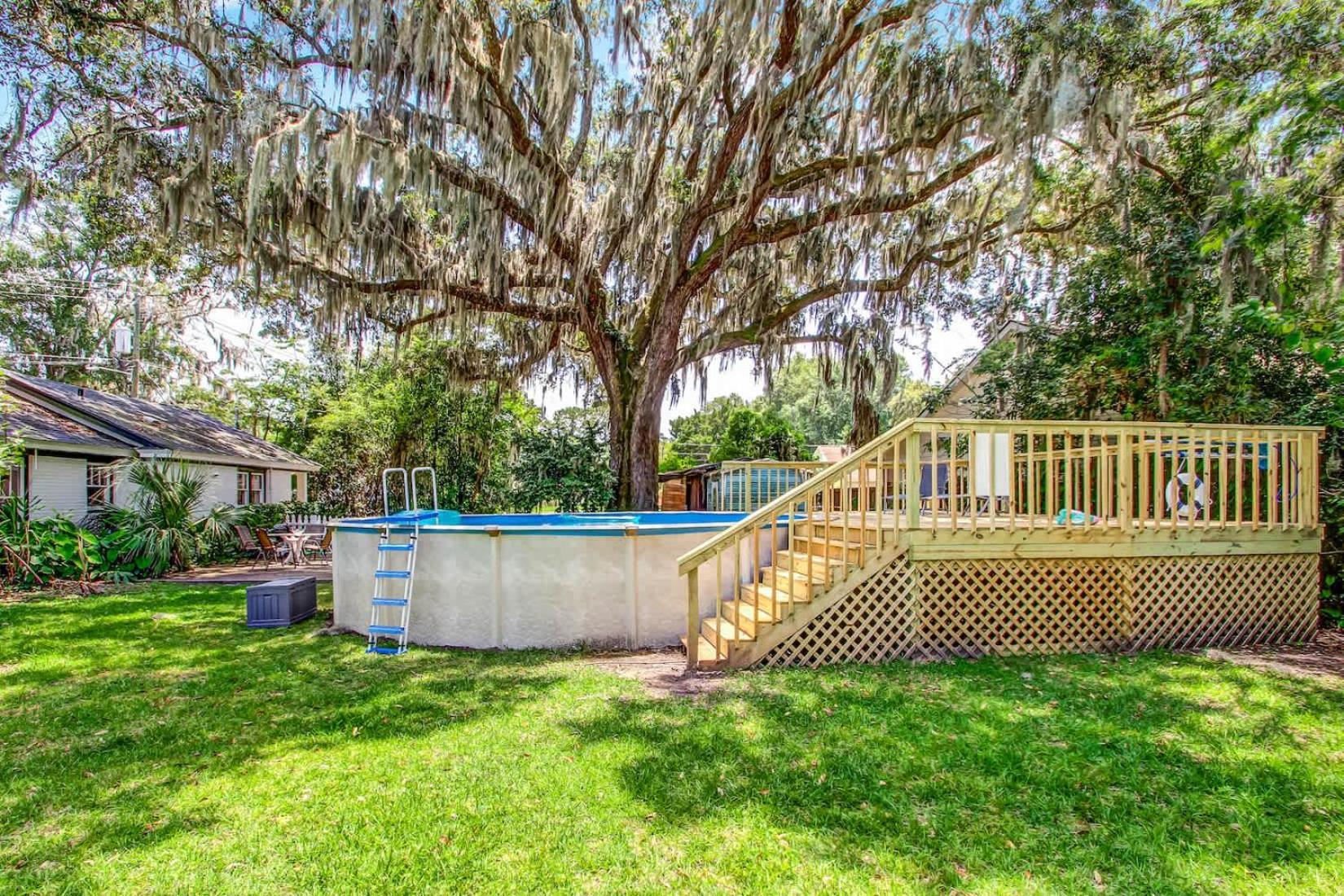 Holiday home With Gazebo-swanky Style