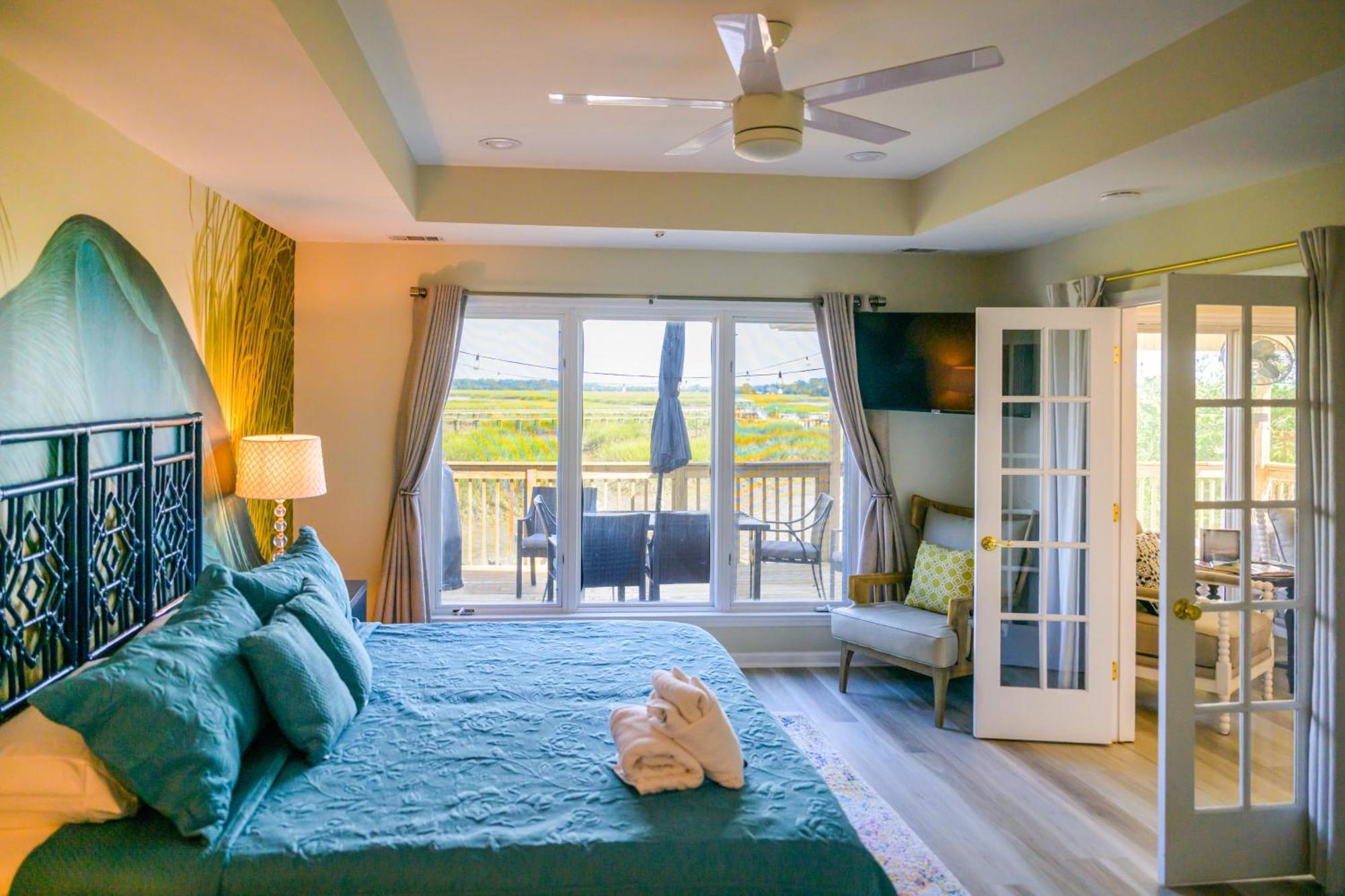 Riverfront Retreat With Private Dock! *