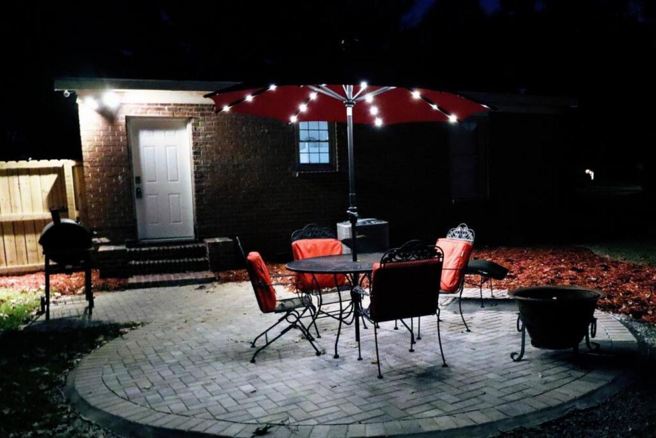 Holiday home Cozy, Contemporary Haven Near Historic Downtown Savannah