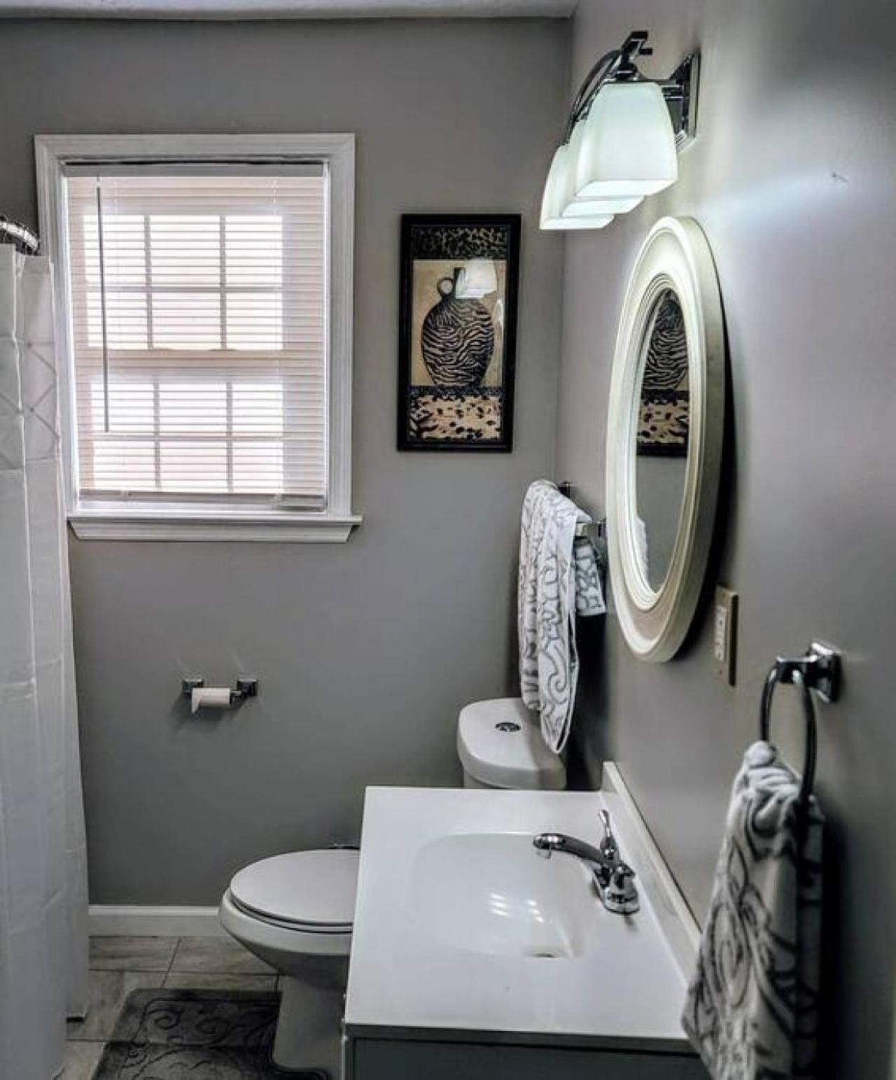 Holiday home Cozy, Contemporary Haven Near Historic Downtown