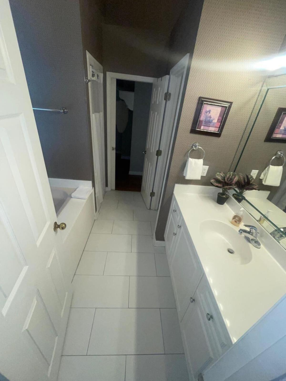 Holiday home Mins To Savannah-peachy Pied-a-terre