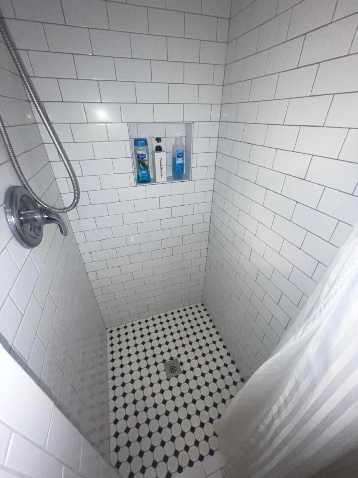 Mins To Savannah-peachy Pied-a-terre Holiday home *