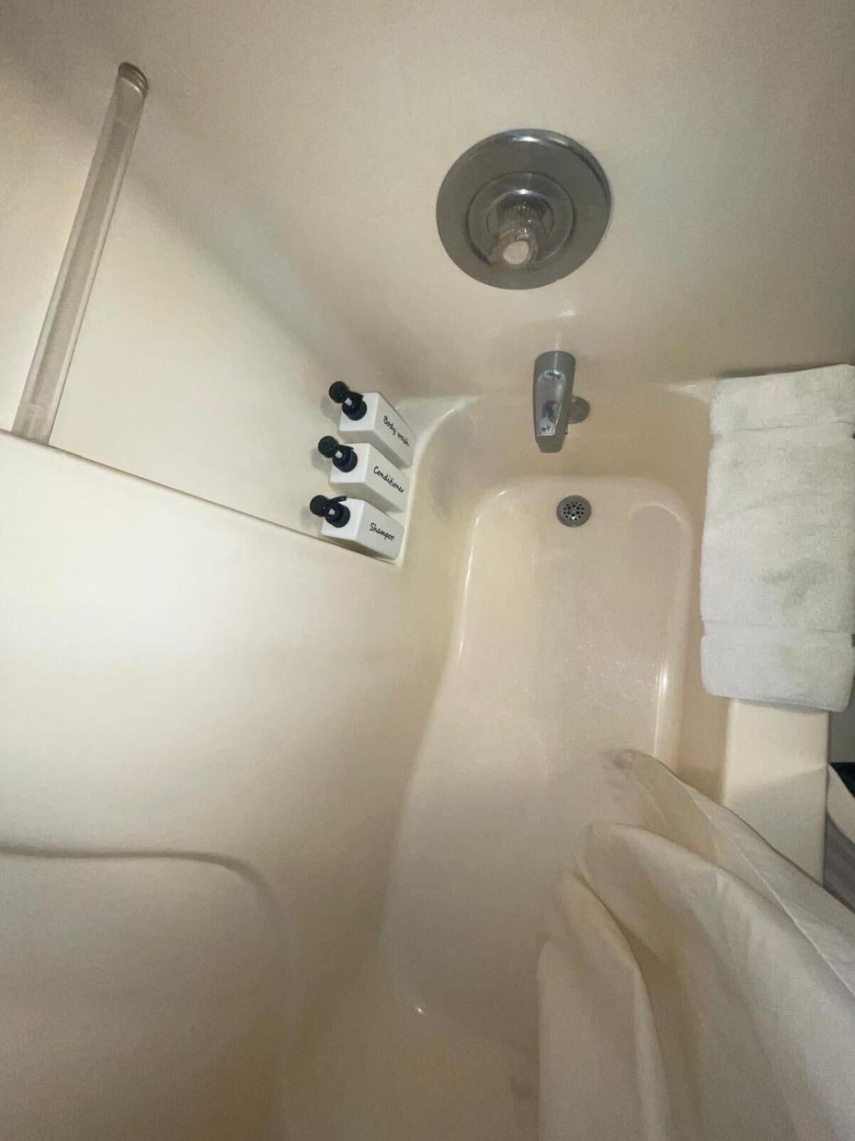Mins To Savannah-peachy Pied-a-terre