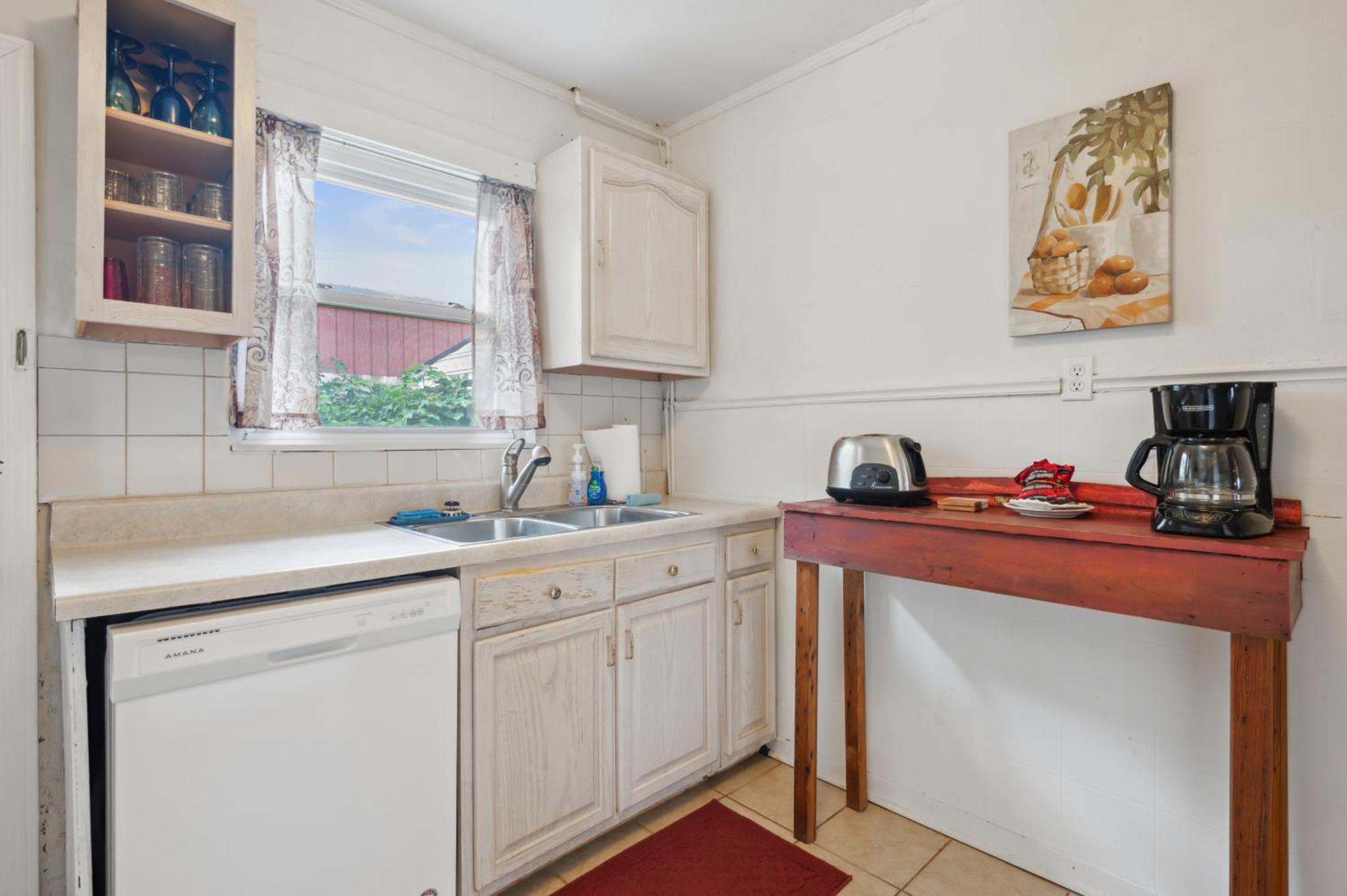 2Br Affordable Walkable Duplex Near Forsyth Park Free Parking Apartment *