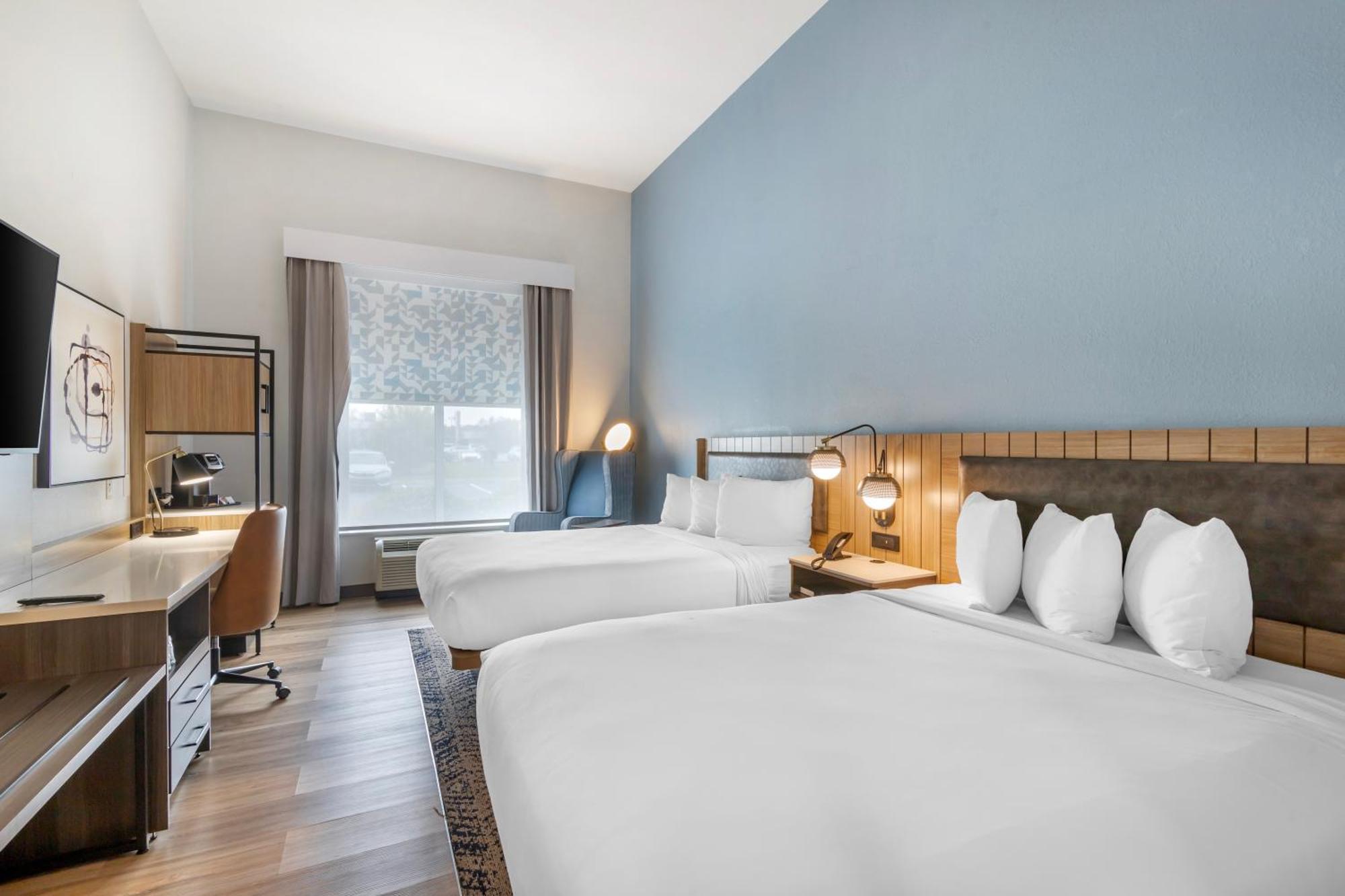 Country & By Radisson, Airport, Ga Hotel