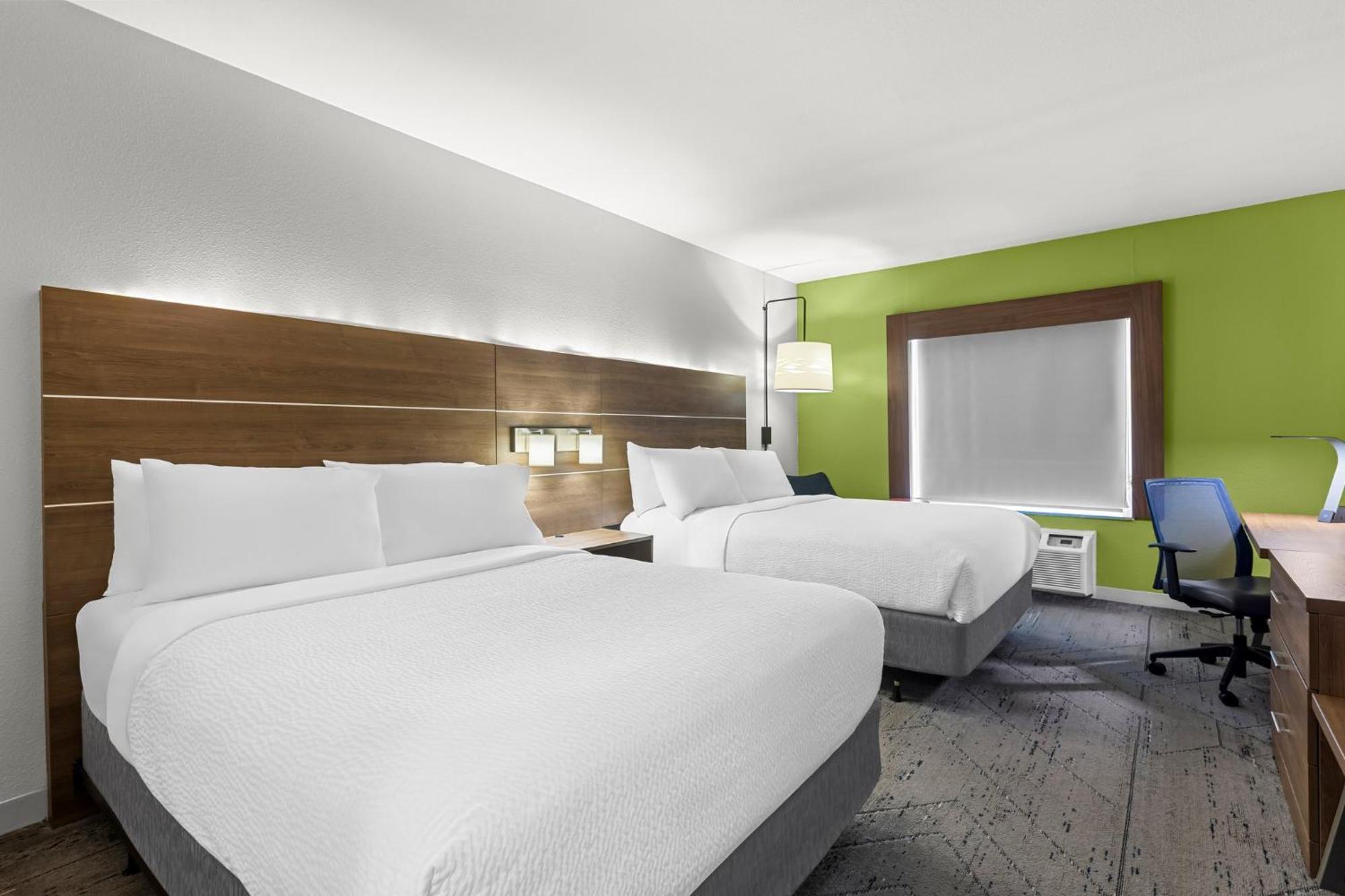 Express & Midtown By Ihg 3*