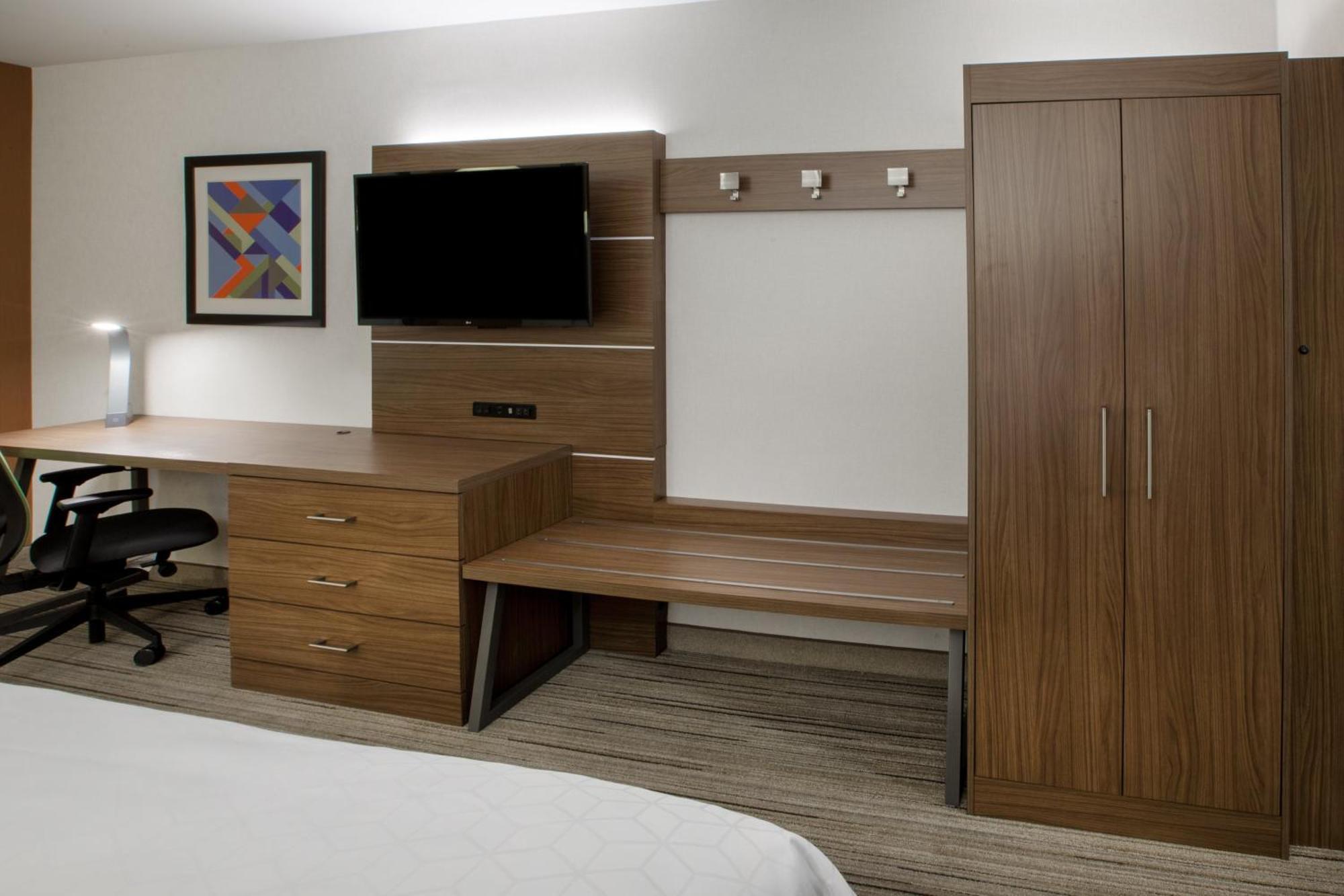 Express & Midtown By Ihg Hotel Savannah