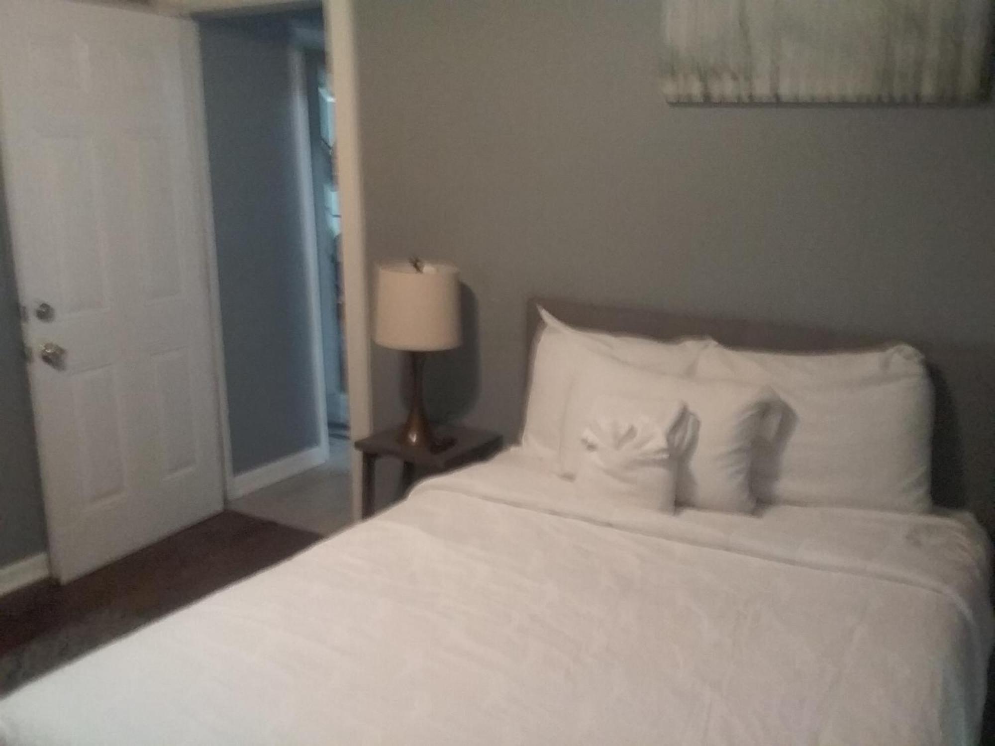 Holiday home Sweet Sunny Retreat- Main House Savannah