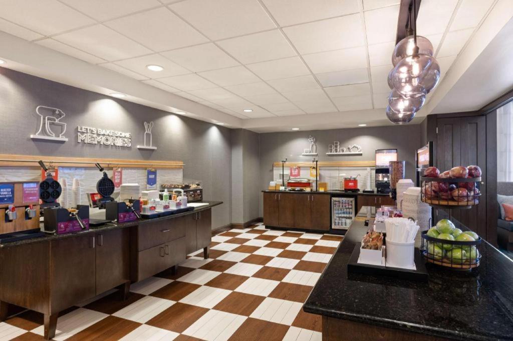 Hampton & Savannah-airport Hotel Savannah