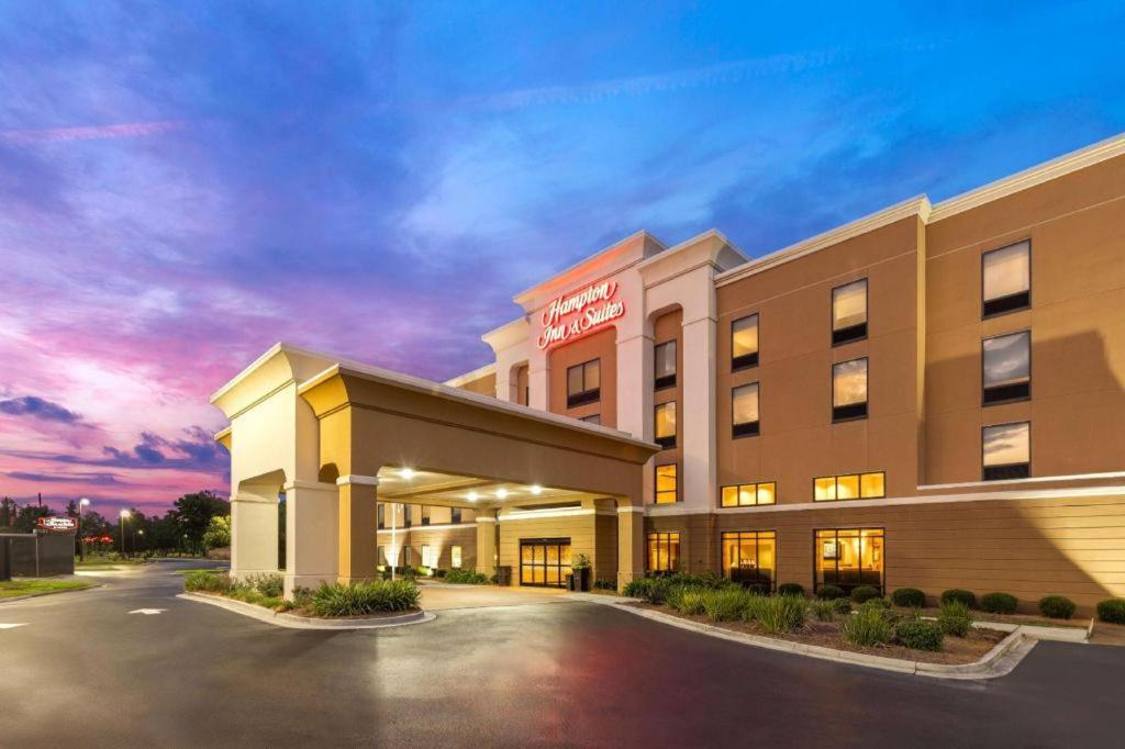 Hotel Hampton & Savannah-airport 2*