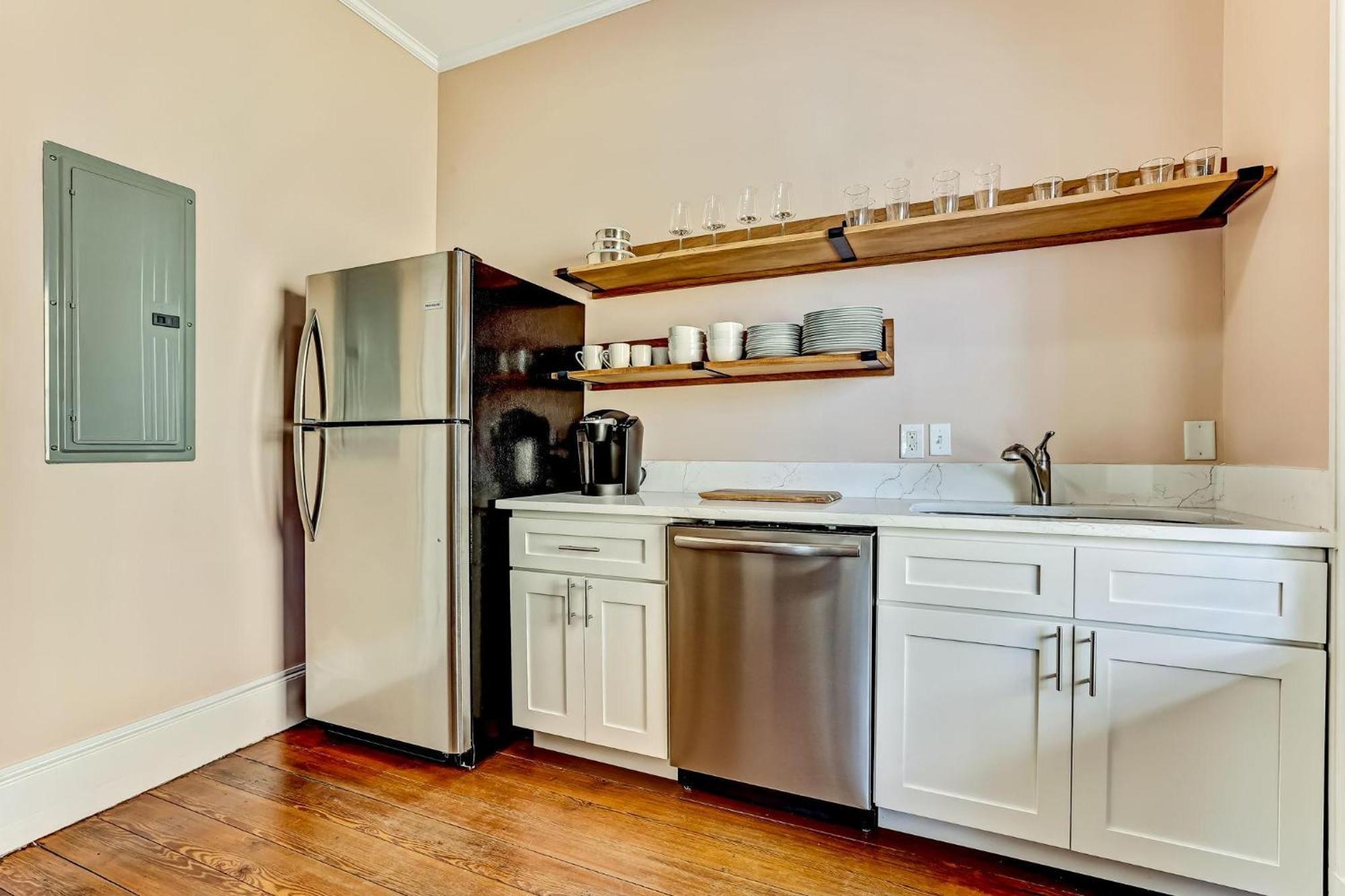 23 E York Street Unit 2 * Savannah