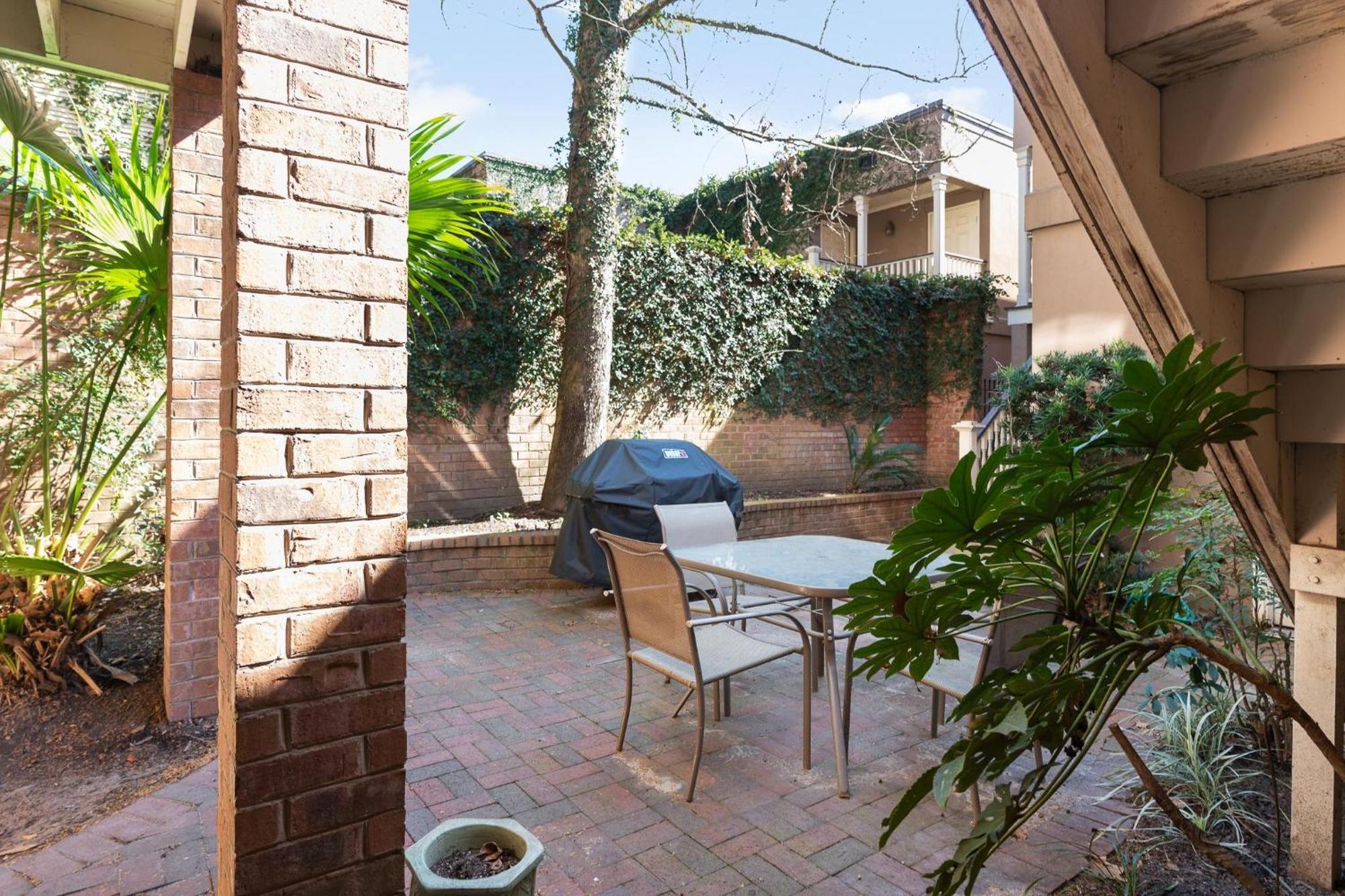 305 W Taylor Garden Holiday home *
