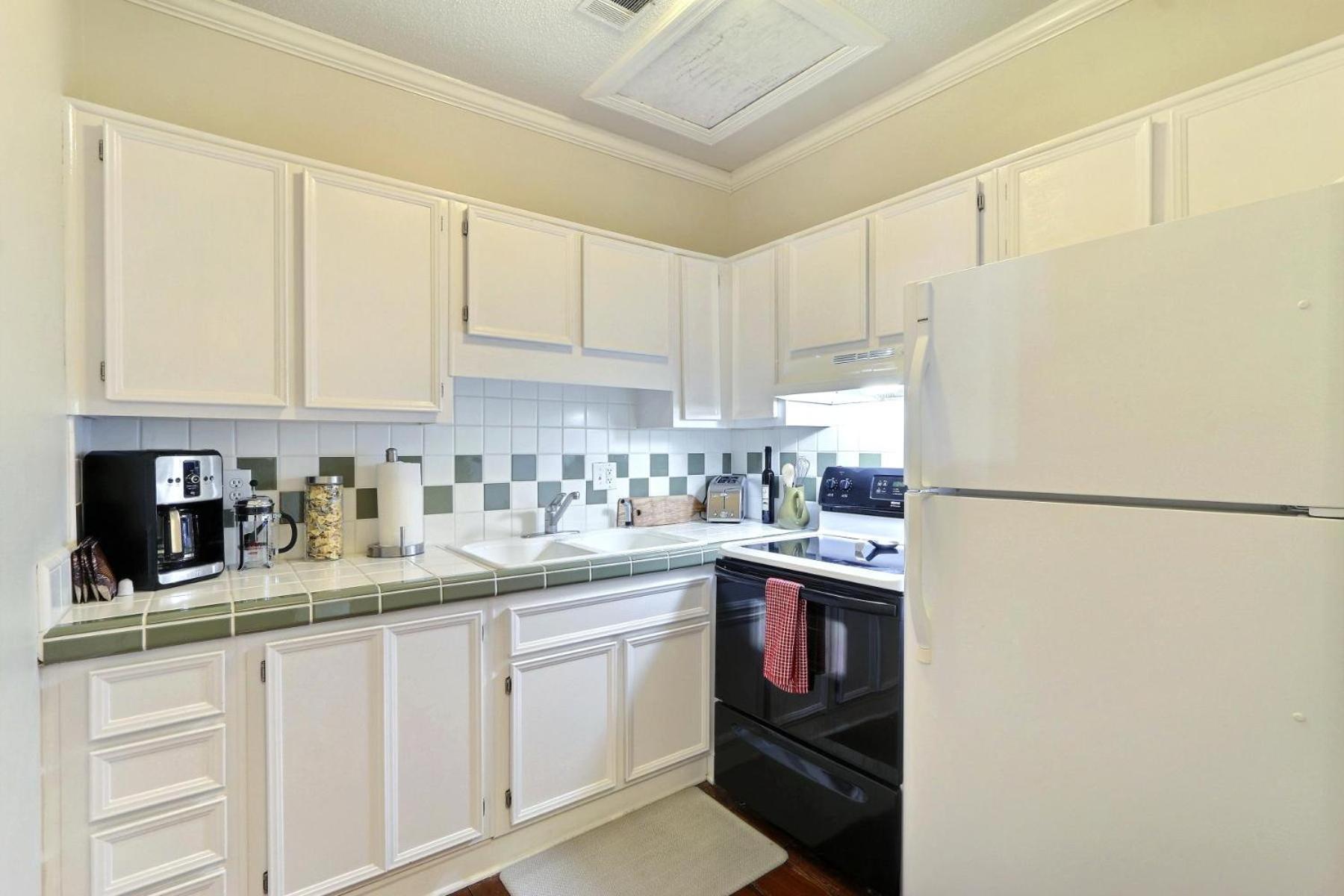 121 W Jones Loft 4f Apartment Savannah