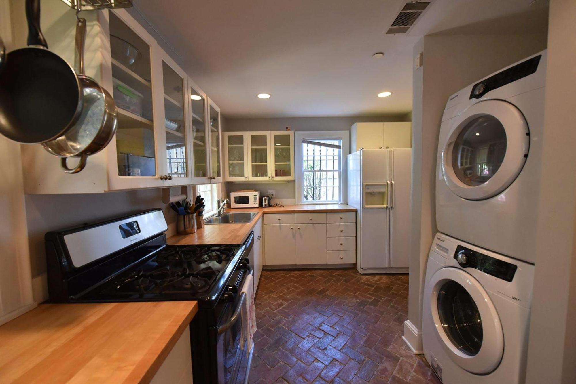 321 E Congress Garden Apartment *