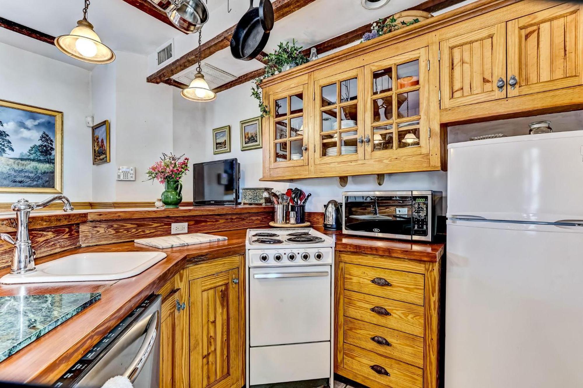 554 E Taylor Street Ch Holiday home *
