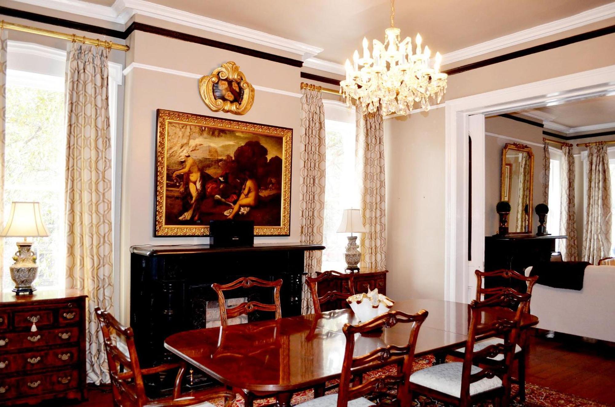 121 W Jones Parlor Apartment Savannah