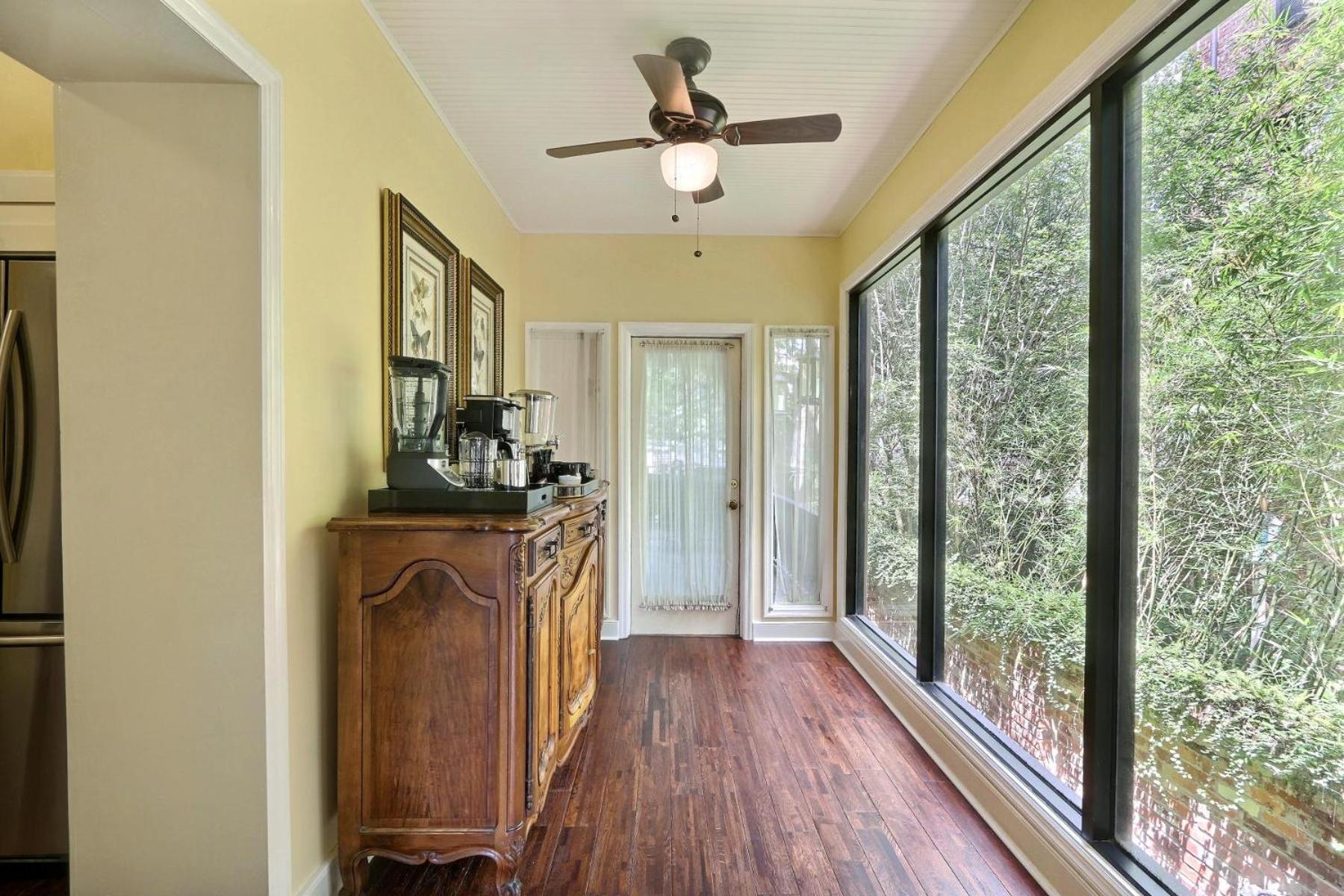 121 W Jones Parlor *