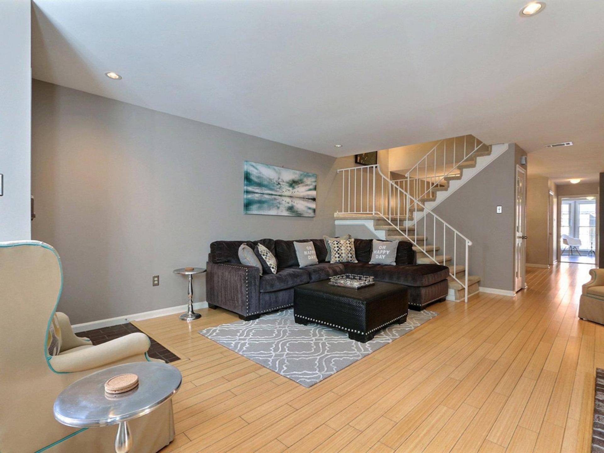 Apartment Pickett's Place