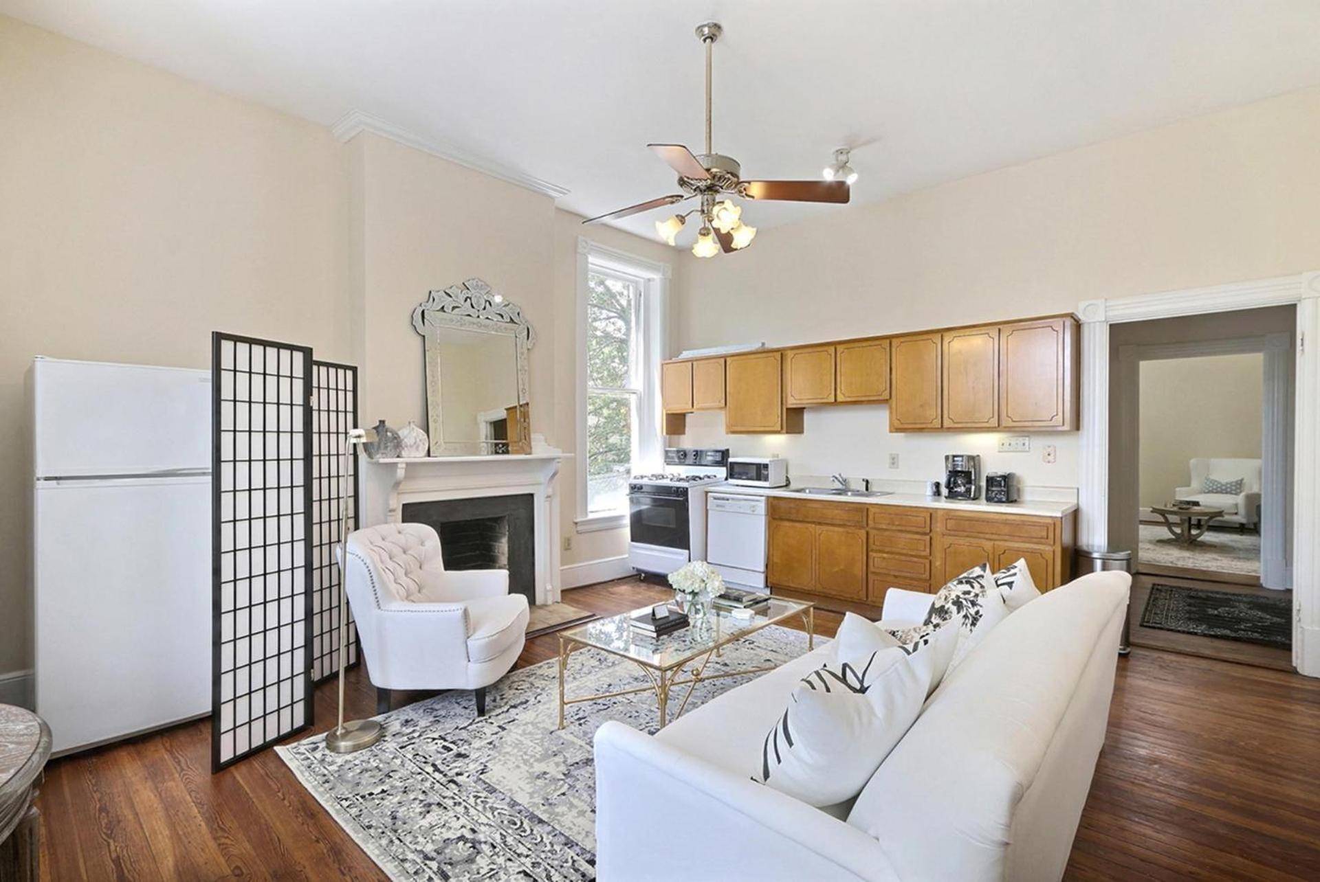 Charlton On Lafayette Apartment