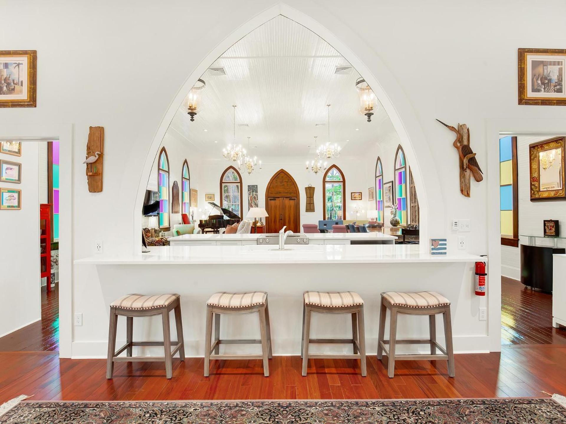 Holiday home The Sanctuary Thunderbolt