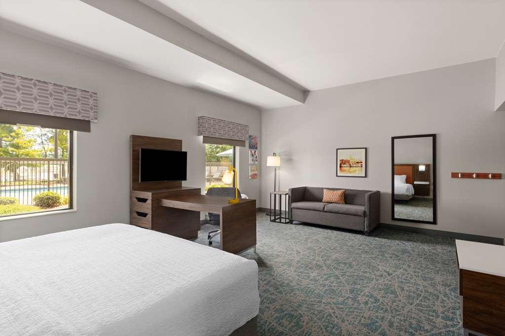 Hampton & Savannah-airport Hotel
