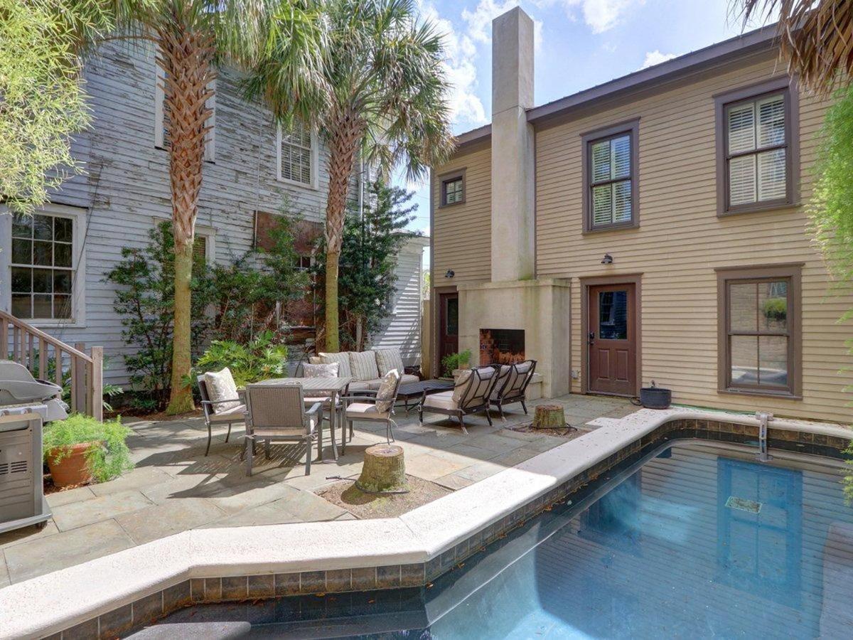 Apartment Southern Elegance Carriage House Savannah