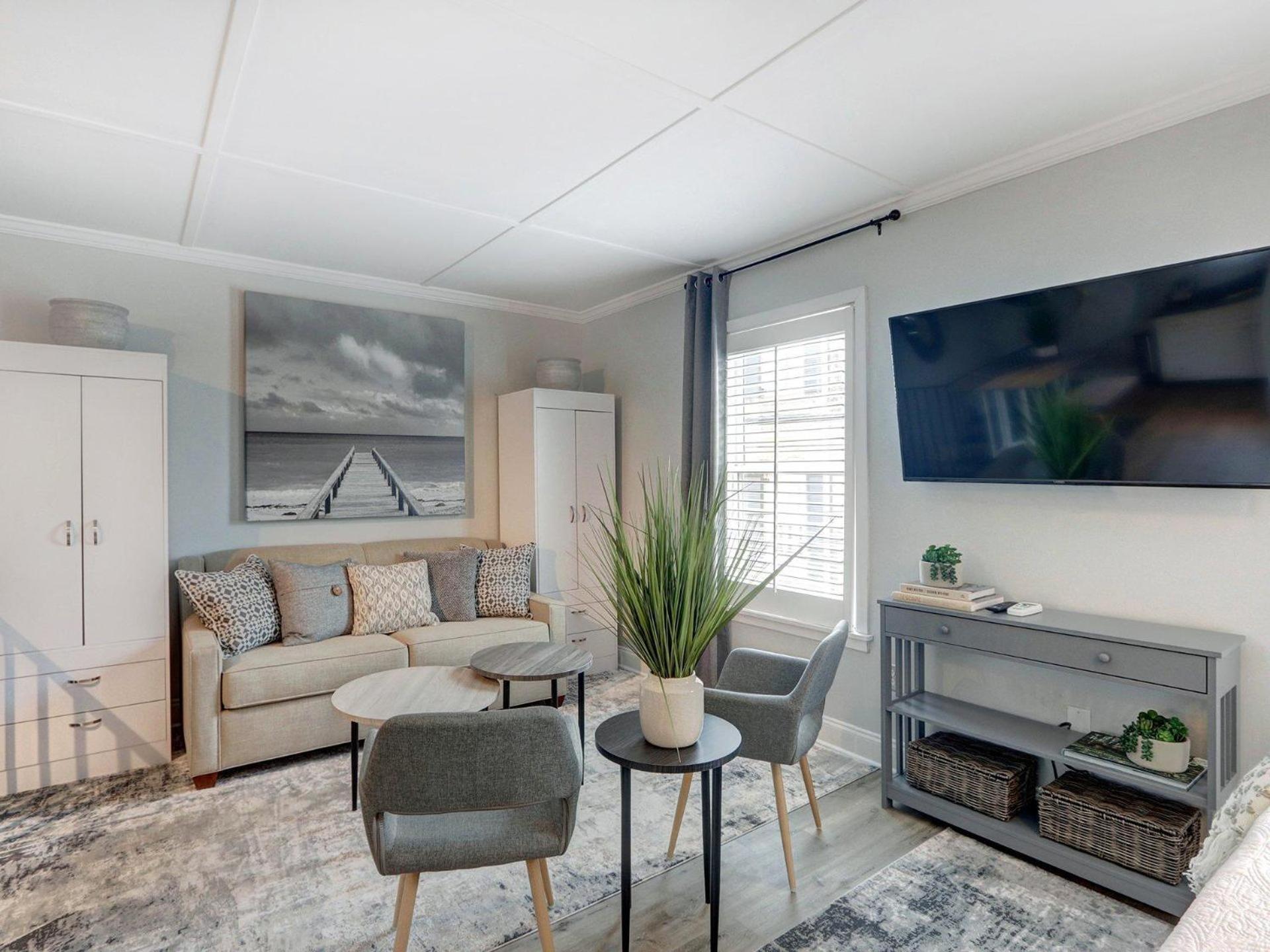 Broughton Deco Carriage Apartment *