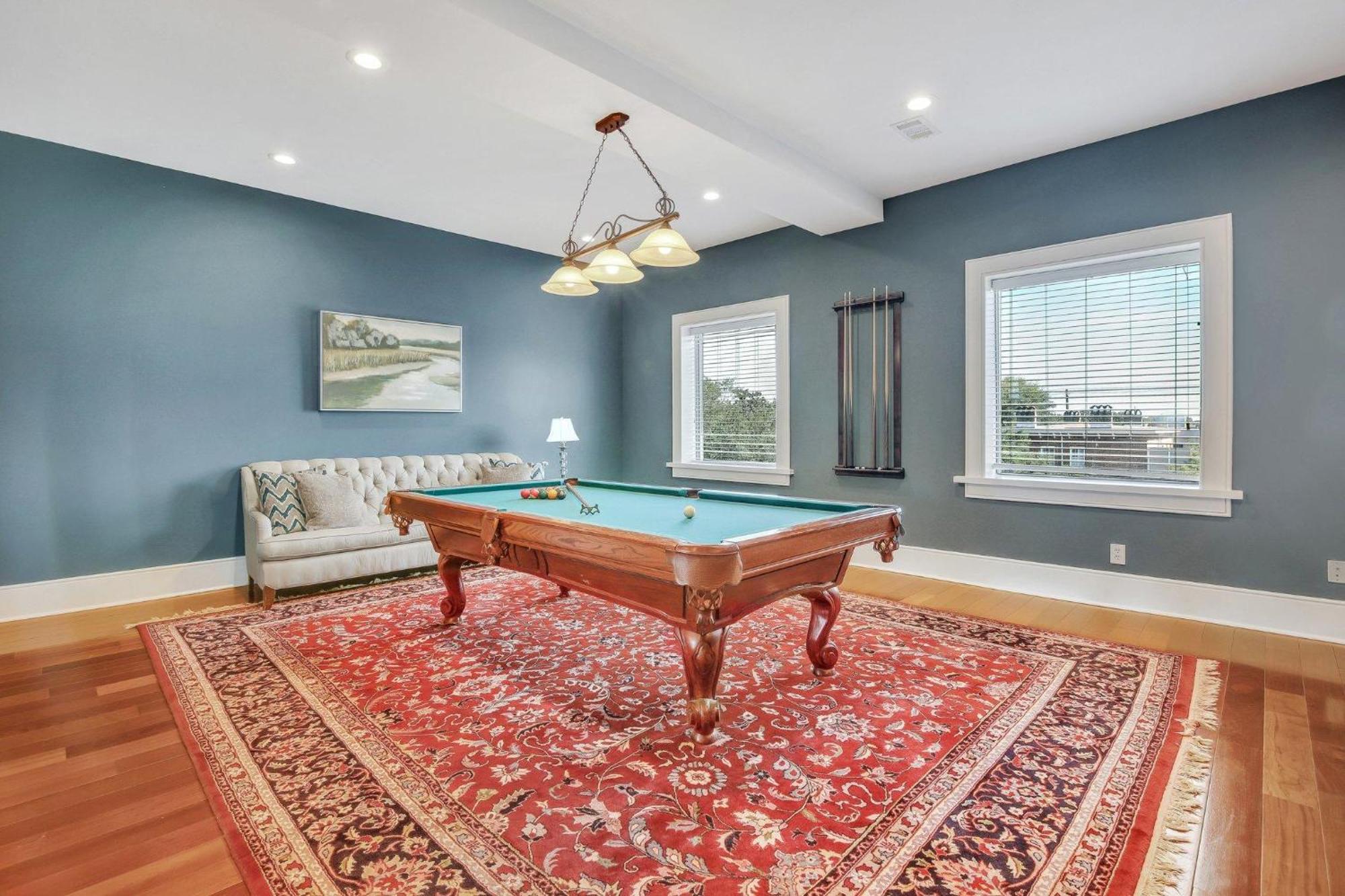 Sky At 300 Drayton * Savannah