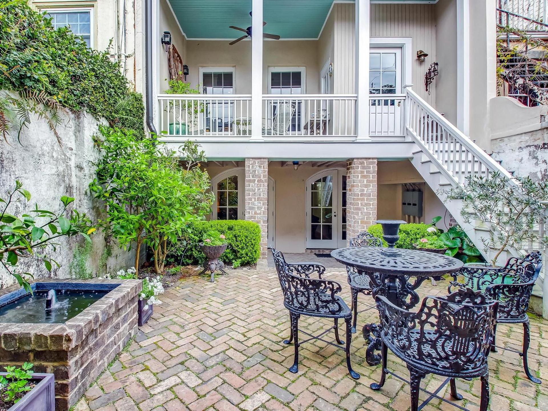 1852 Garden Savannah