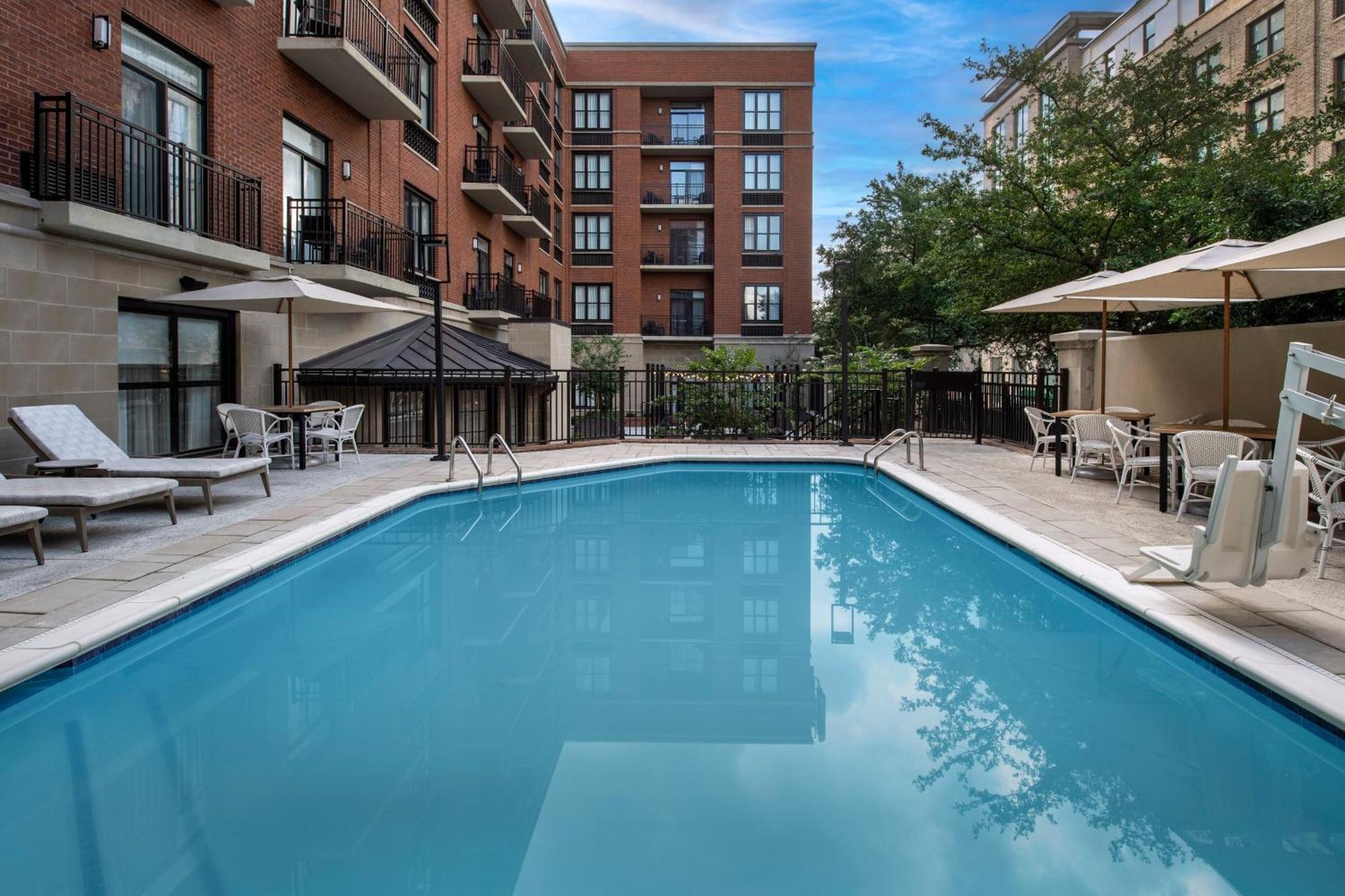 Courtyard By Marriott Downtown - Historic District Hotel