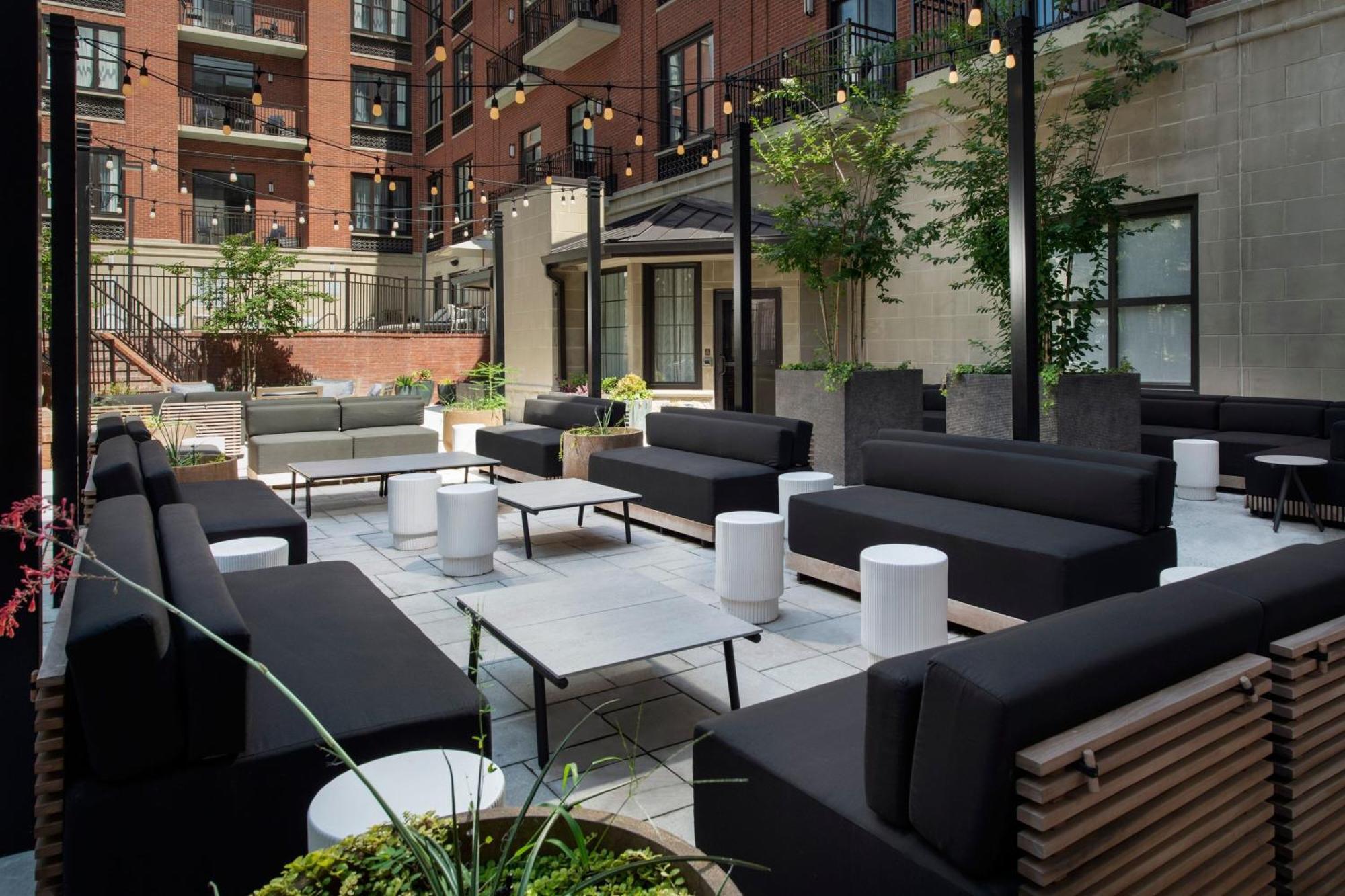 Courtyard By Marriott Downtown - Historic District Hotel 3*
