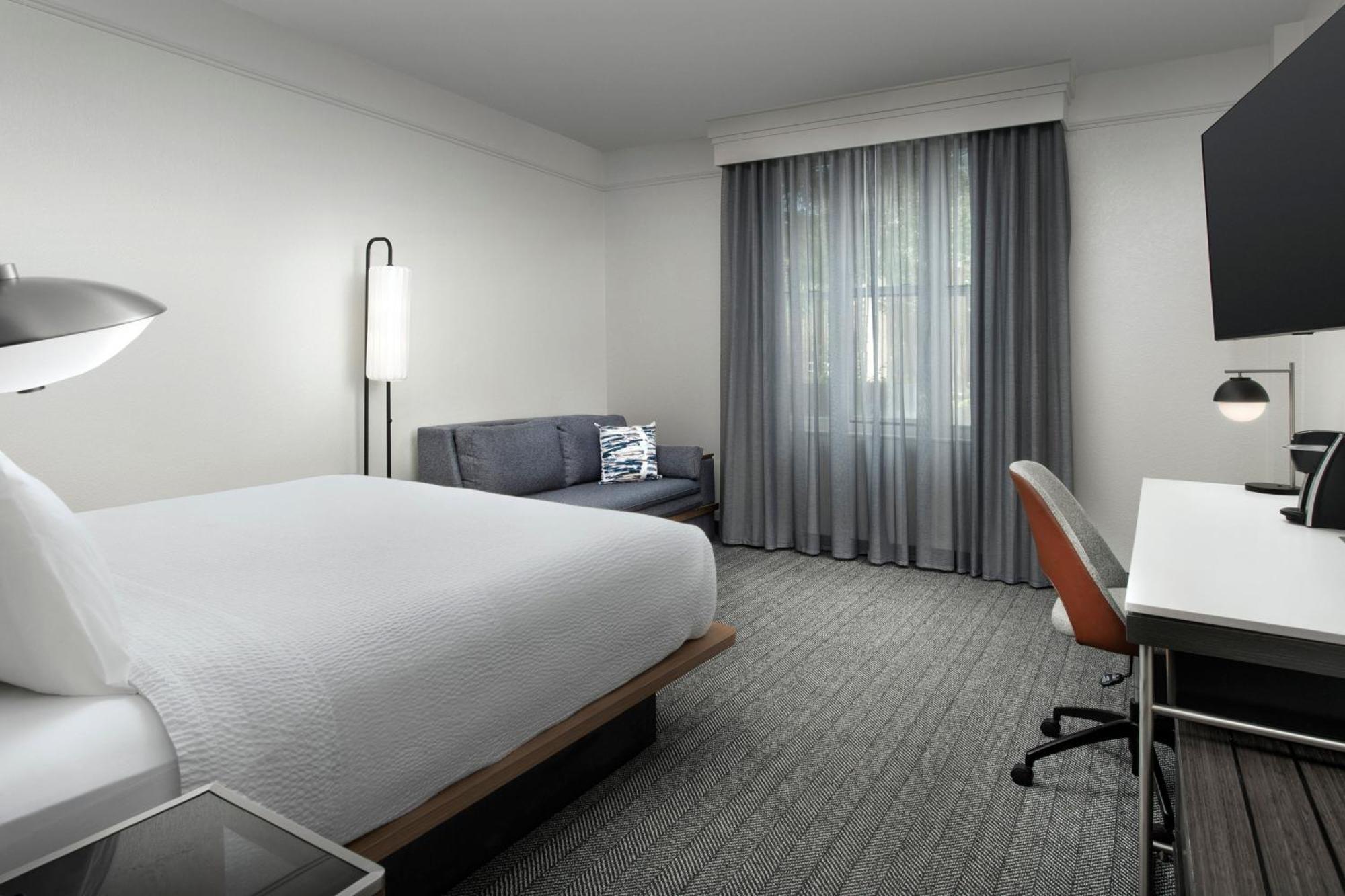 Courtyard By Marriott Downtown - Historic District