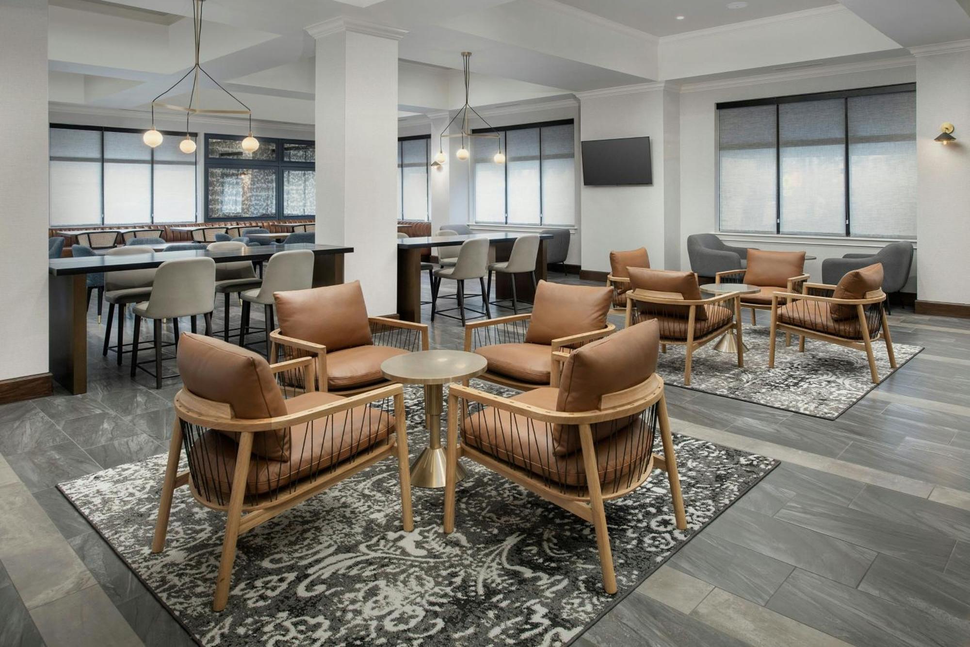 Courtyard By Marriott Downtown - Historic District