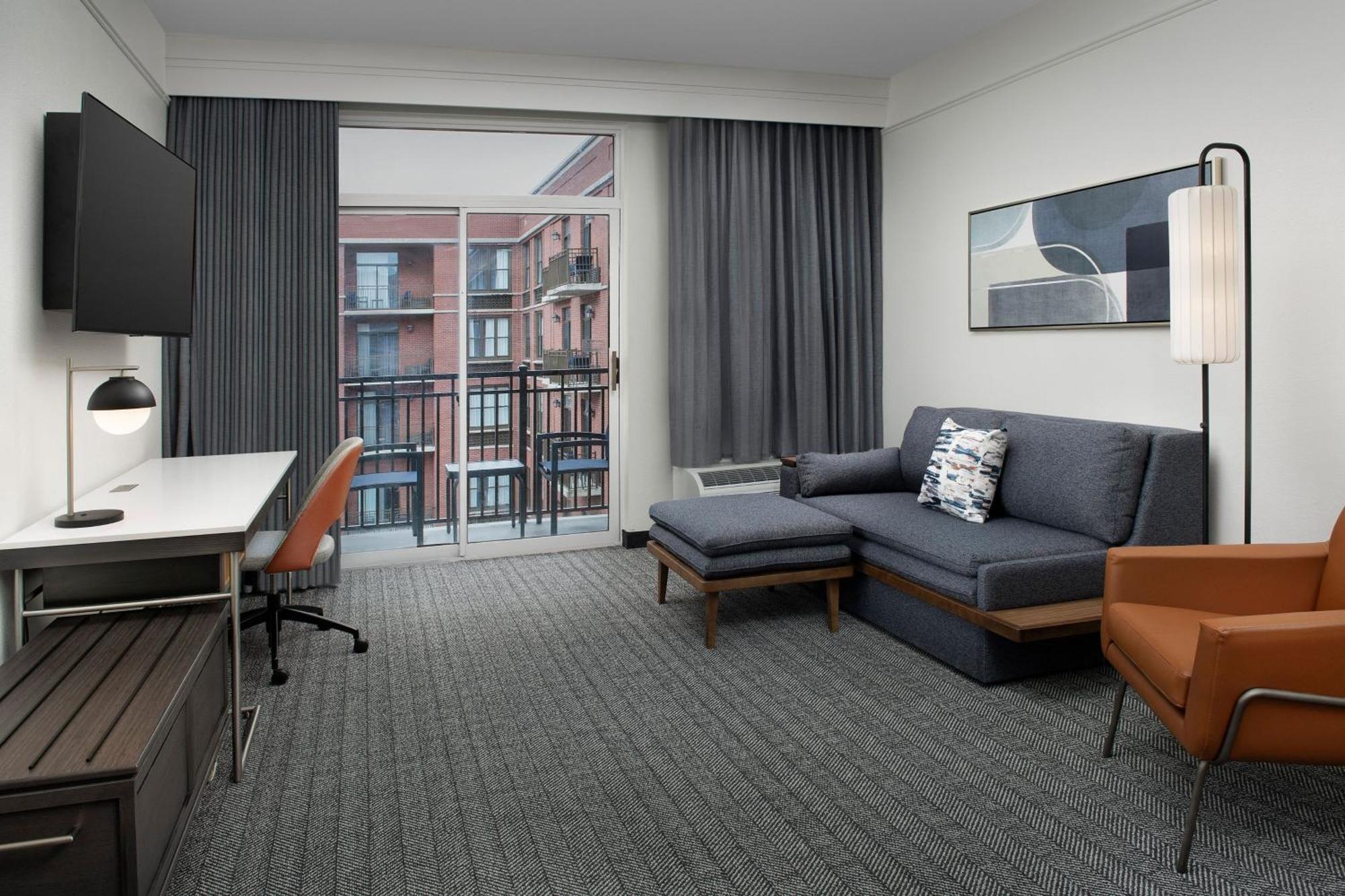 Courtyard By Marriott Downtown - Historic District Savannah