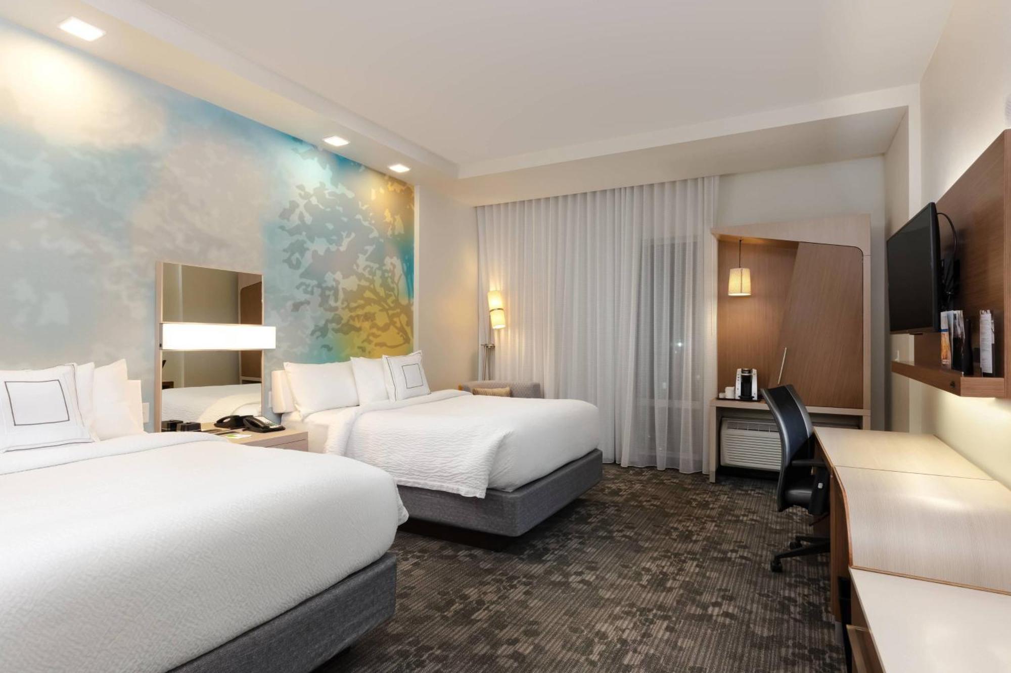 Courtyard By Marriott Airport Hotel 3*