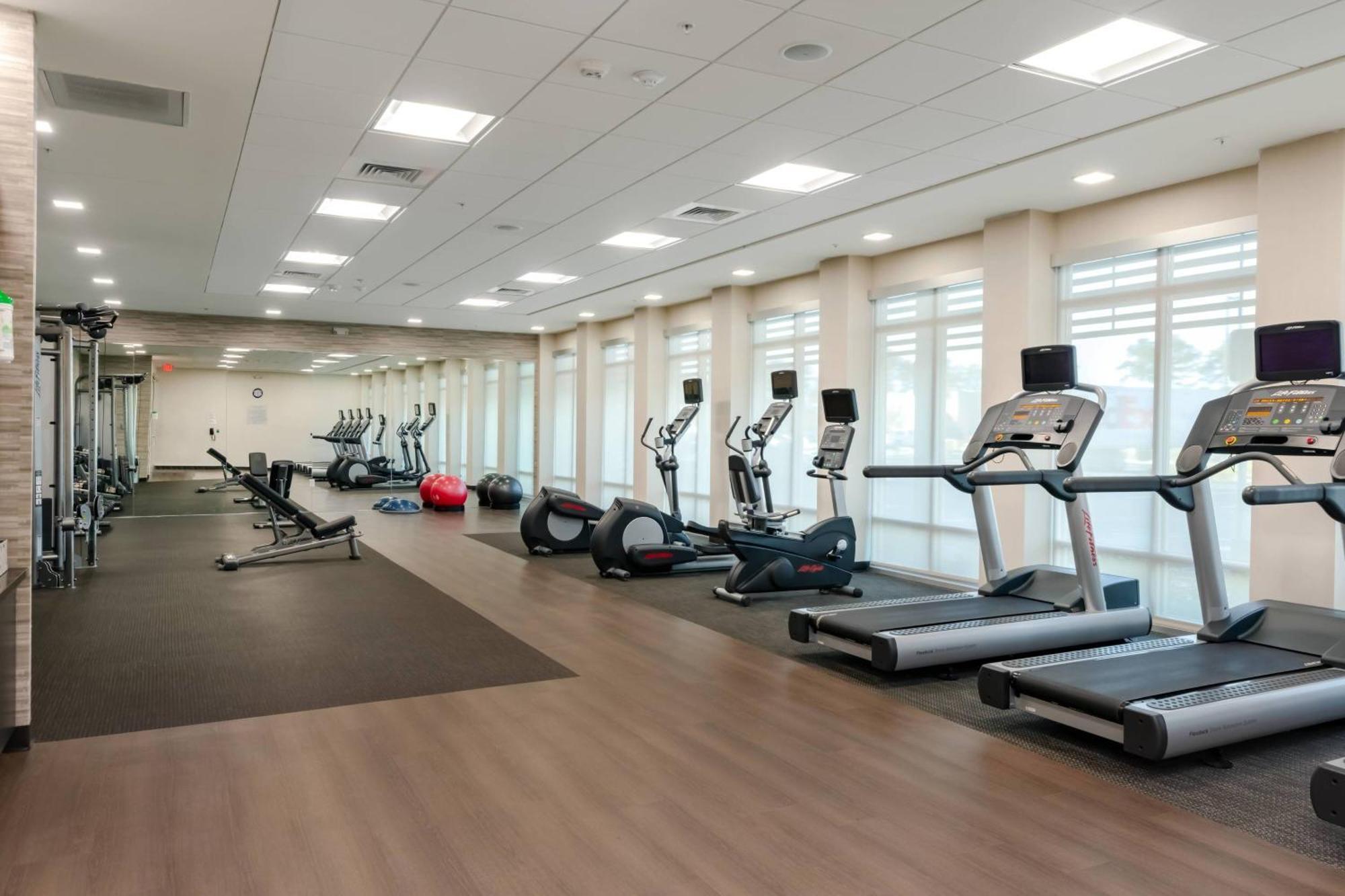 Courtyard By Marriott Airport Hotel Savannah