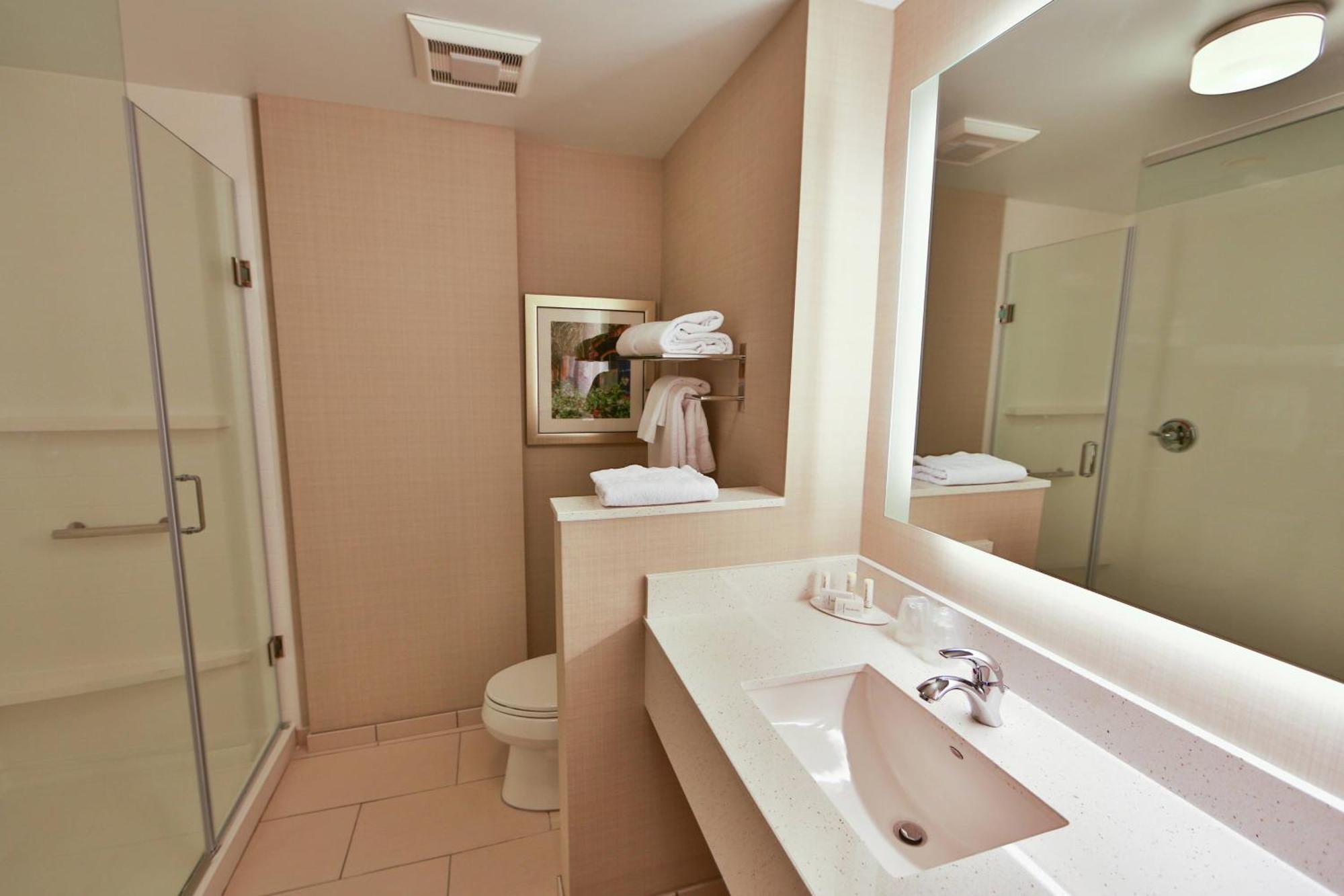 Fairfield & By Marriott Midtown Hotel Savannah