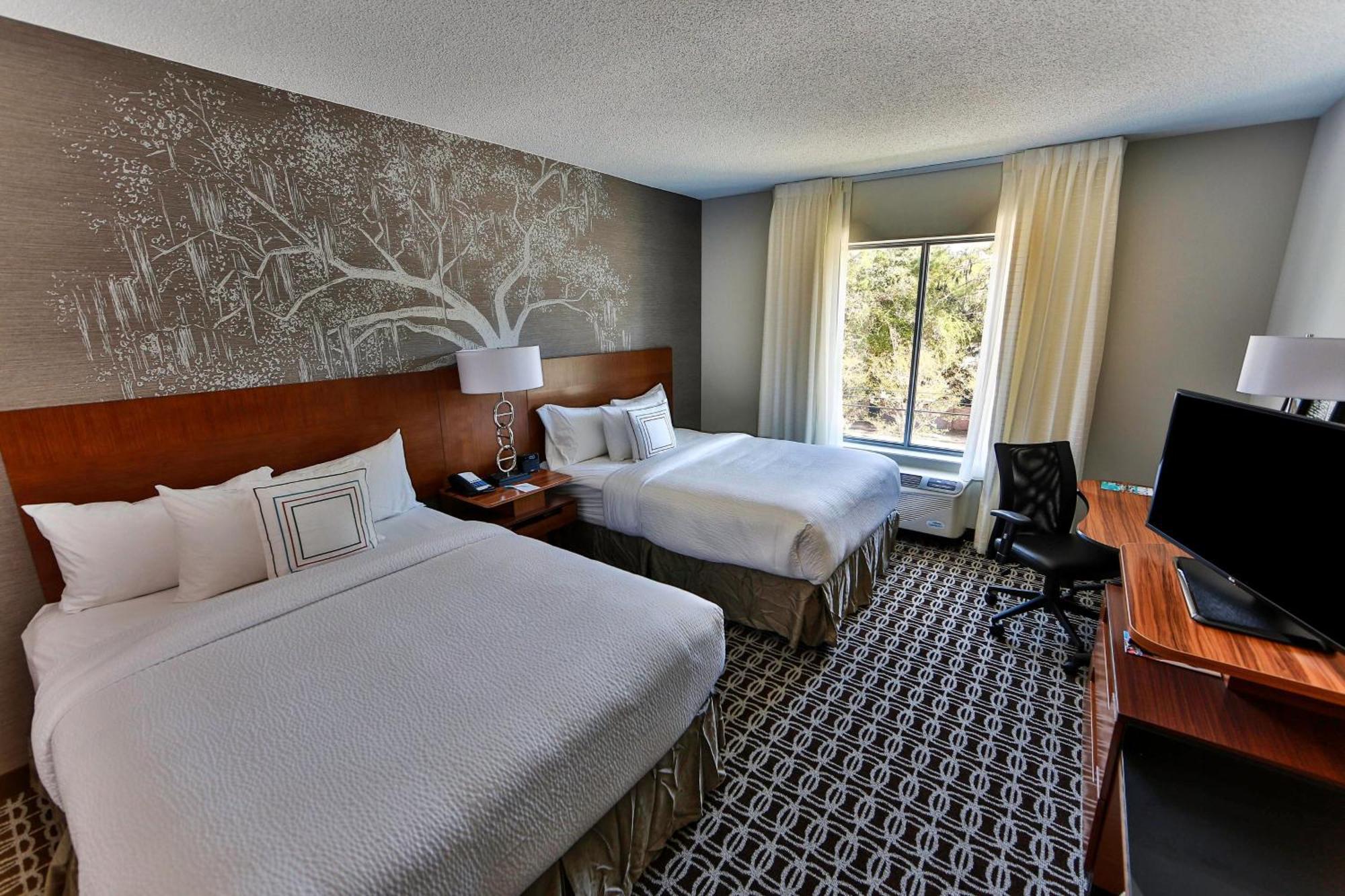 Hotel Fairfield & By Marriott Midtown 3*