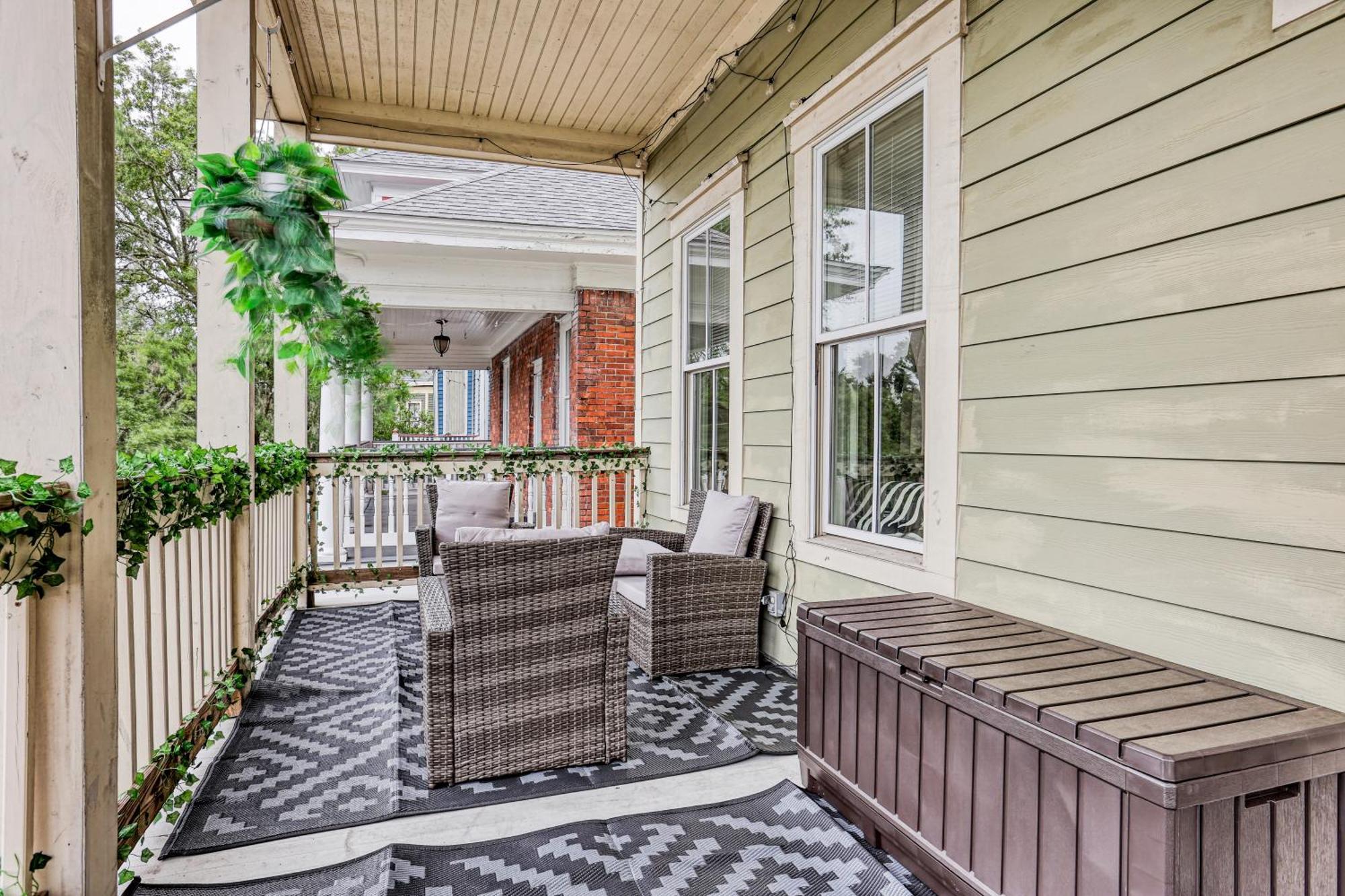 7 Ppl, 5min To Starland, Dt, Forsyth, River St, 2 Balcony * Savannah