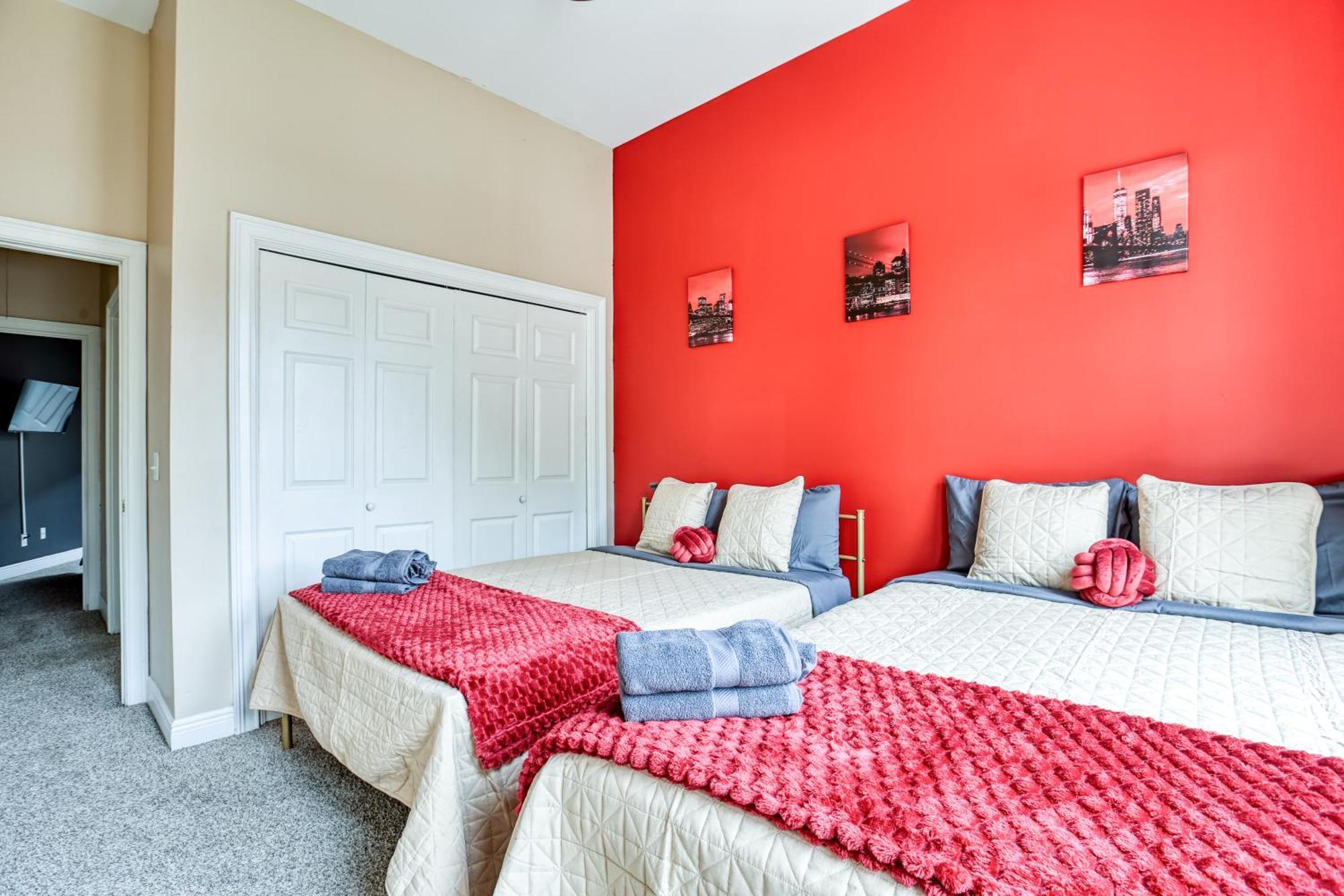 7 Ppl, 5min To Starland, Dt, Forsyth, River St, 2 Balcony Holiday home Savannah