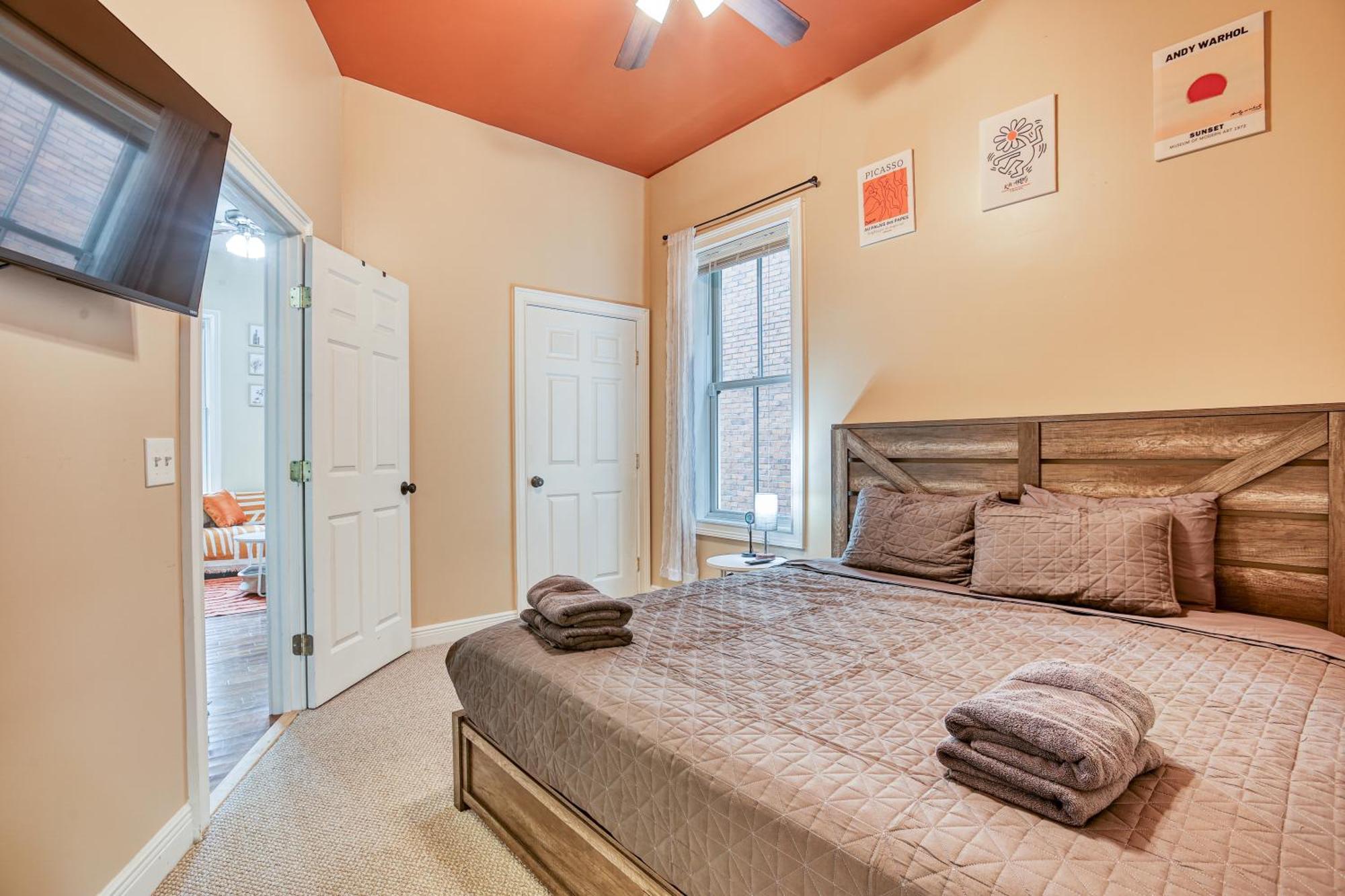5min To Dt - King Beds - Parking - Telescope - Private Balcony Holiday home Savannah