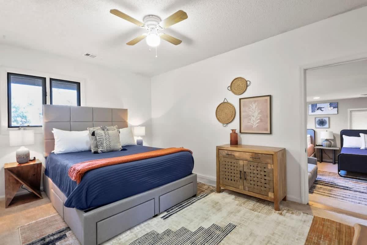 Holiday home Renovated Pool Paradise Private Oasis Sleeps 14