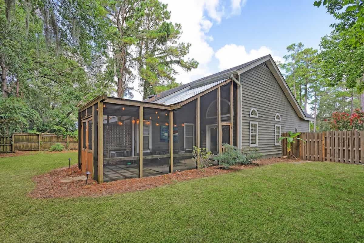 New Spacious Near & Dogs Welcome *