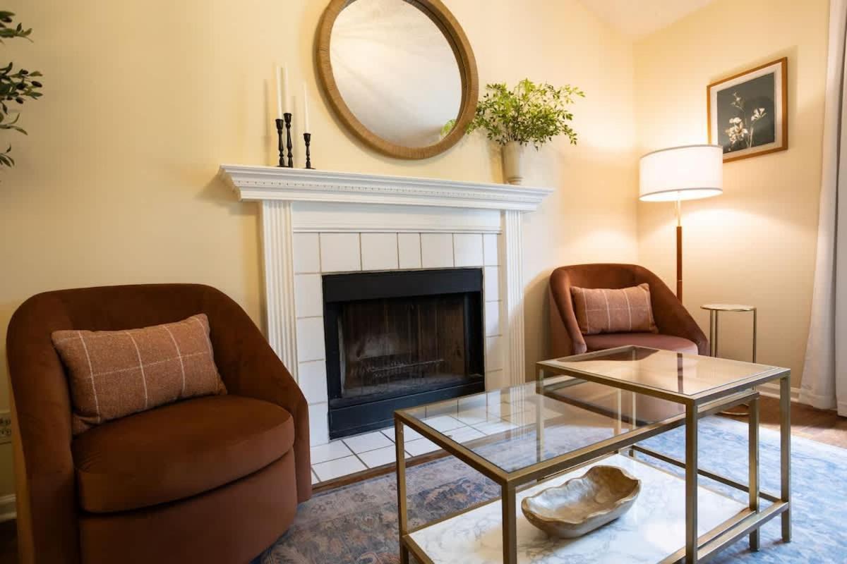 New Meets Nostalgic - Adorable Sleeps 8 *