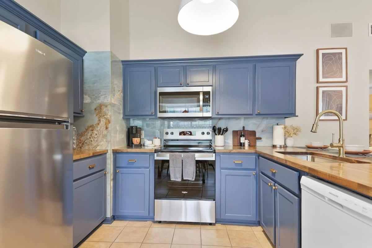 New Meets Nostalgic - Adorable Sleeps 8