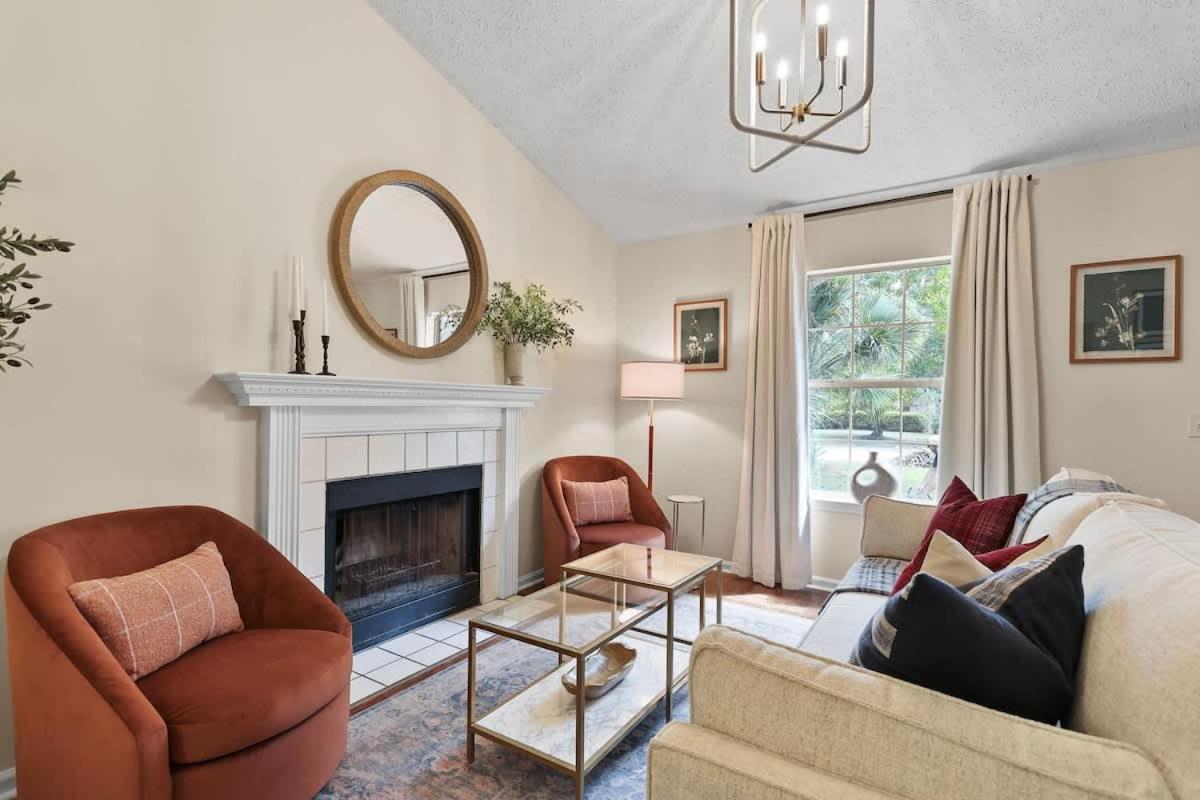 Holiday home New Meets Nostalgic - Adorable Sleeps 8