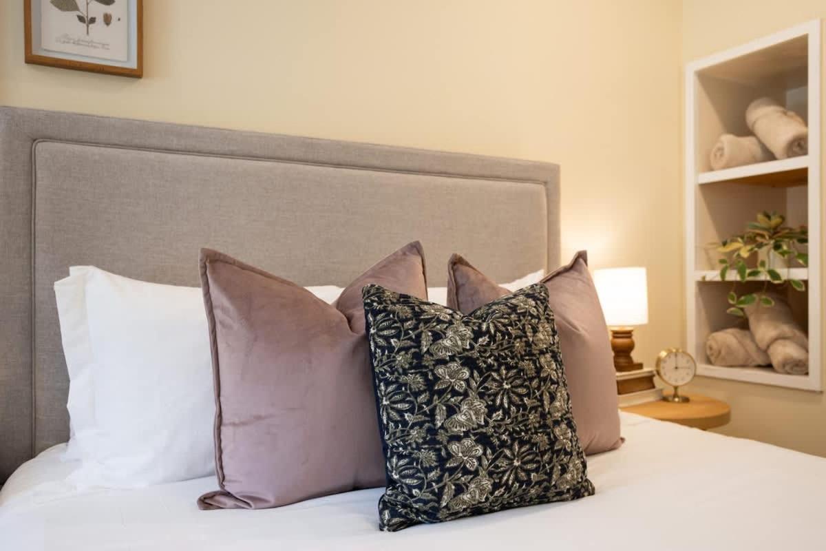 New Meets Nostalgic - Adorable Sleeps 8 *