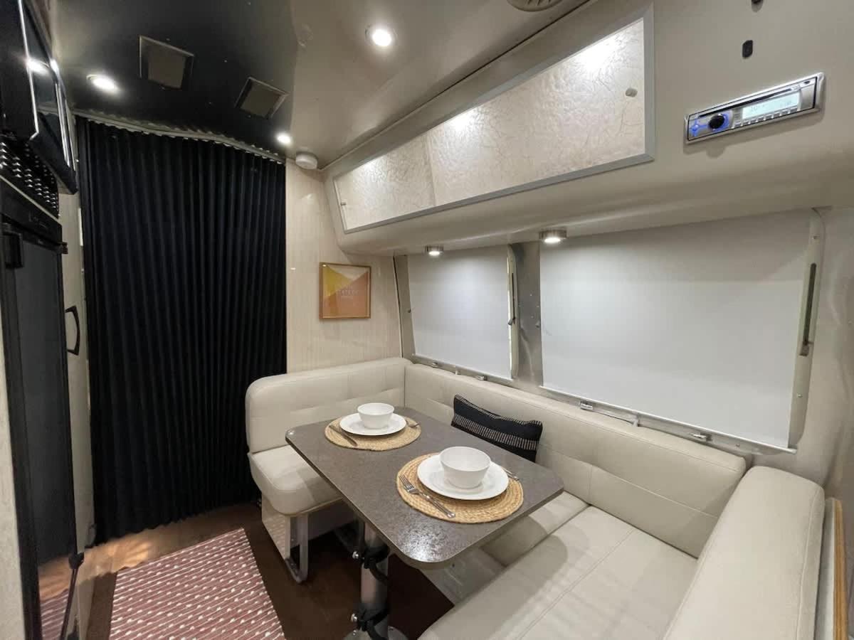 Serene Airstream Midway To And Downtown Campsite Savannah